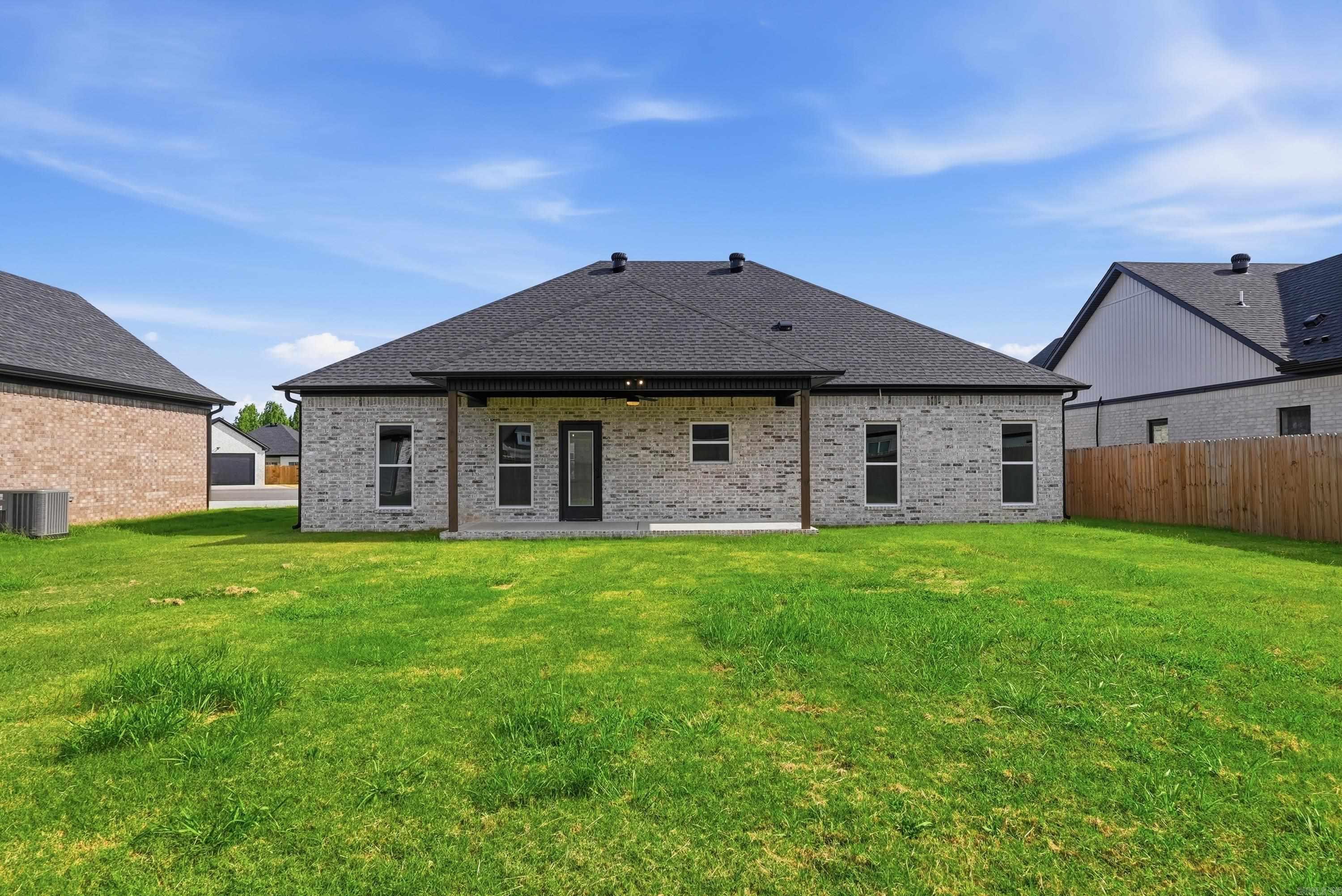 EAST MEADOW - Residential