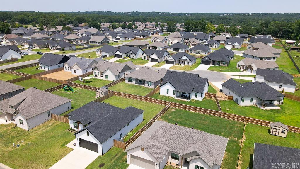 EAST MEADOW - Residential