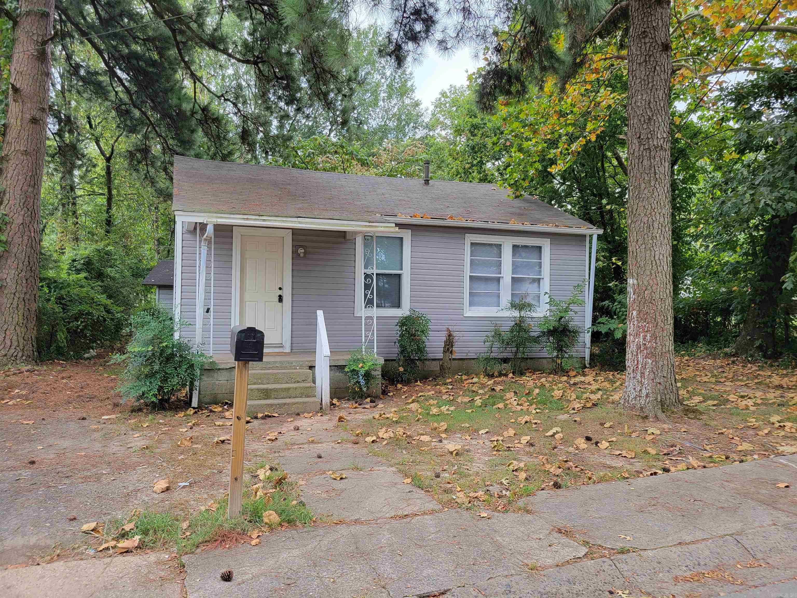 SUNNYSIDE HILLS ADDN TO JACK - Residential