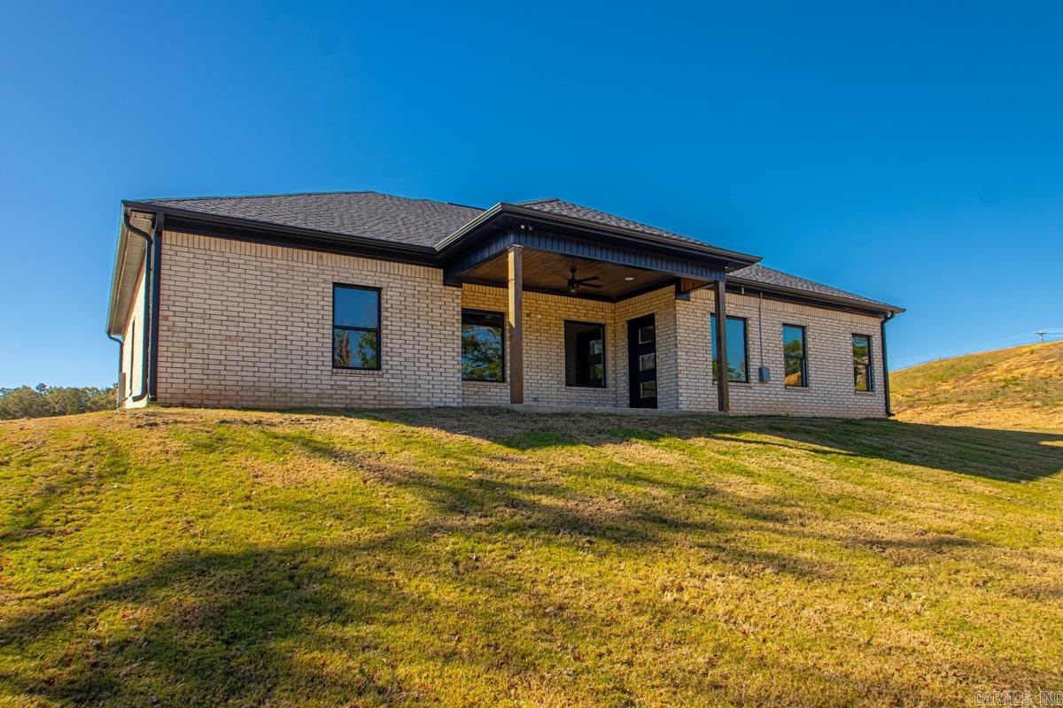 WINCHESTER ESTATES - Residential