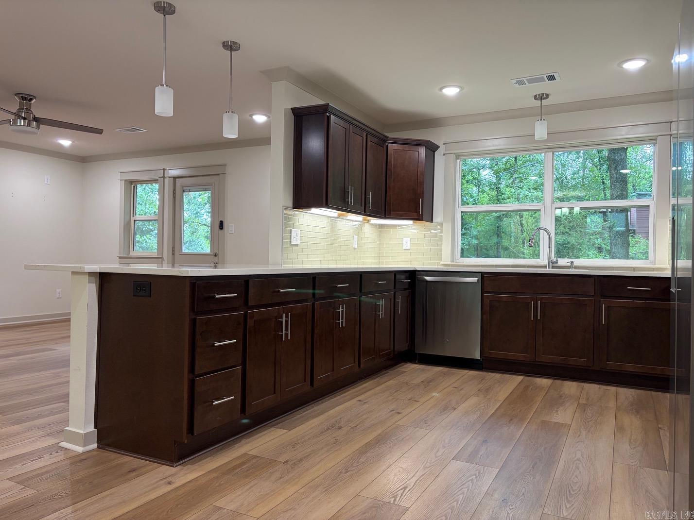 LEAWOOD MTN - Residential