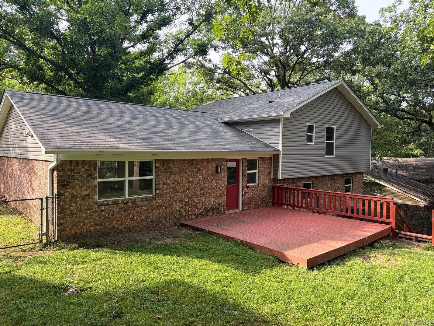 LEAWOOD MTN - Residential