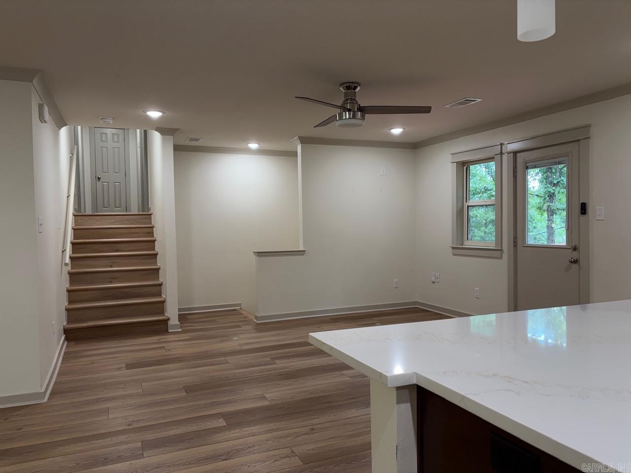 LEAWOOD MTN - Residential