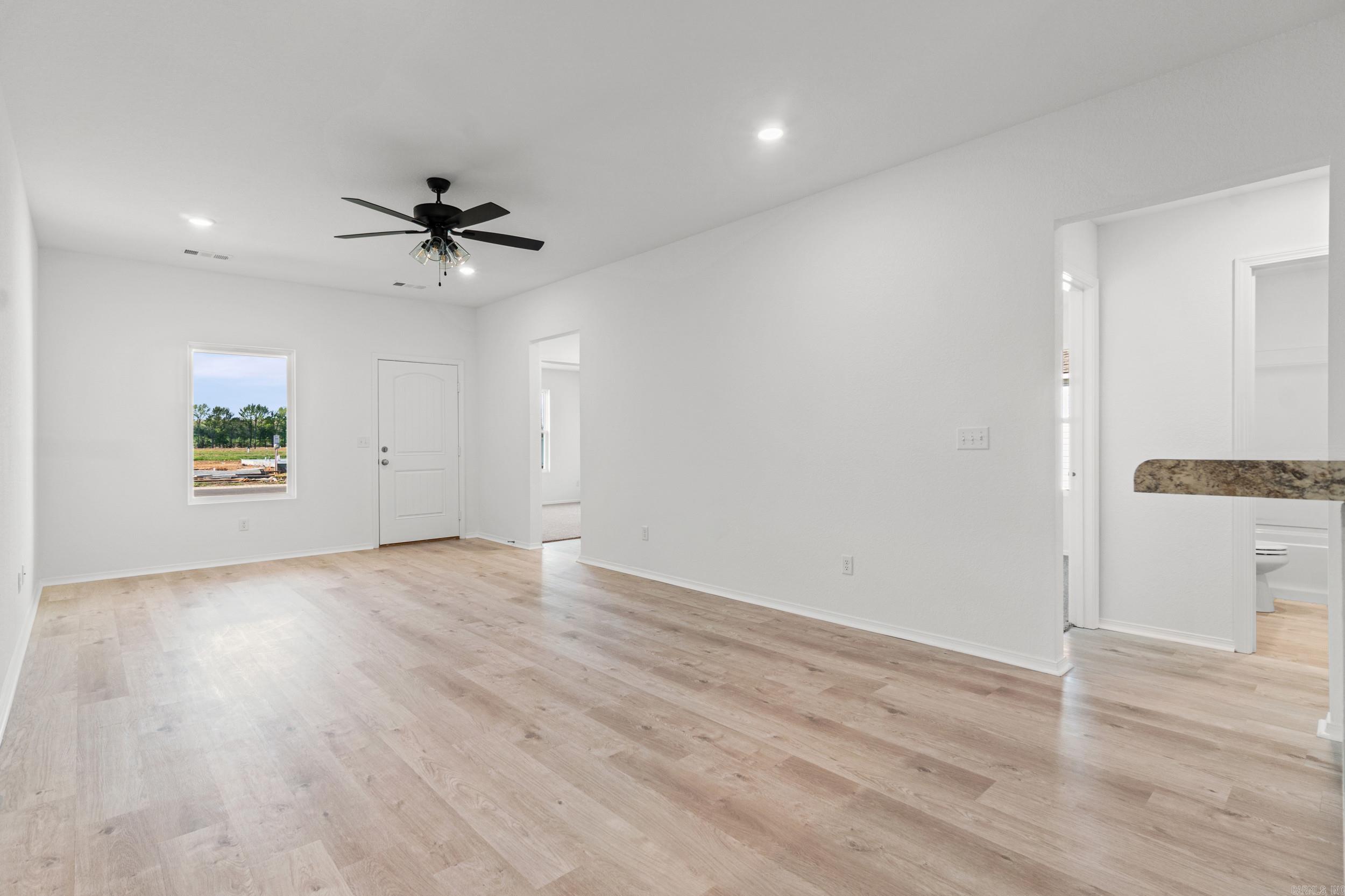 SOUTHFORK RANCH S/D PH I - Residential