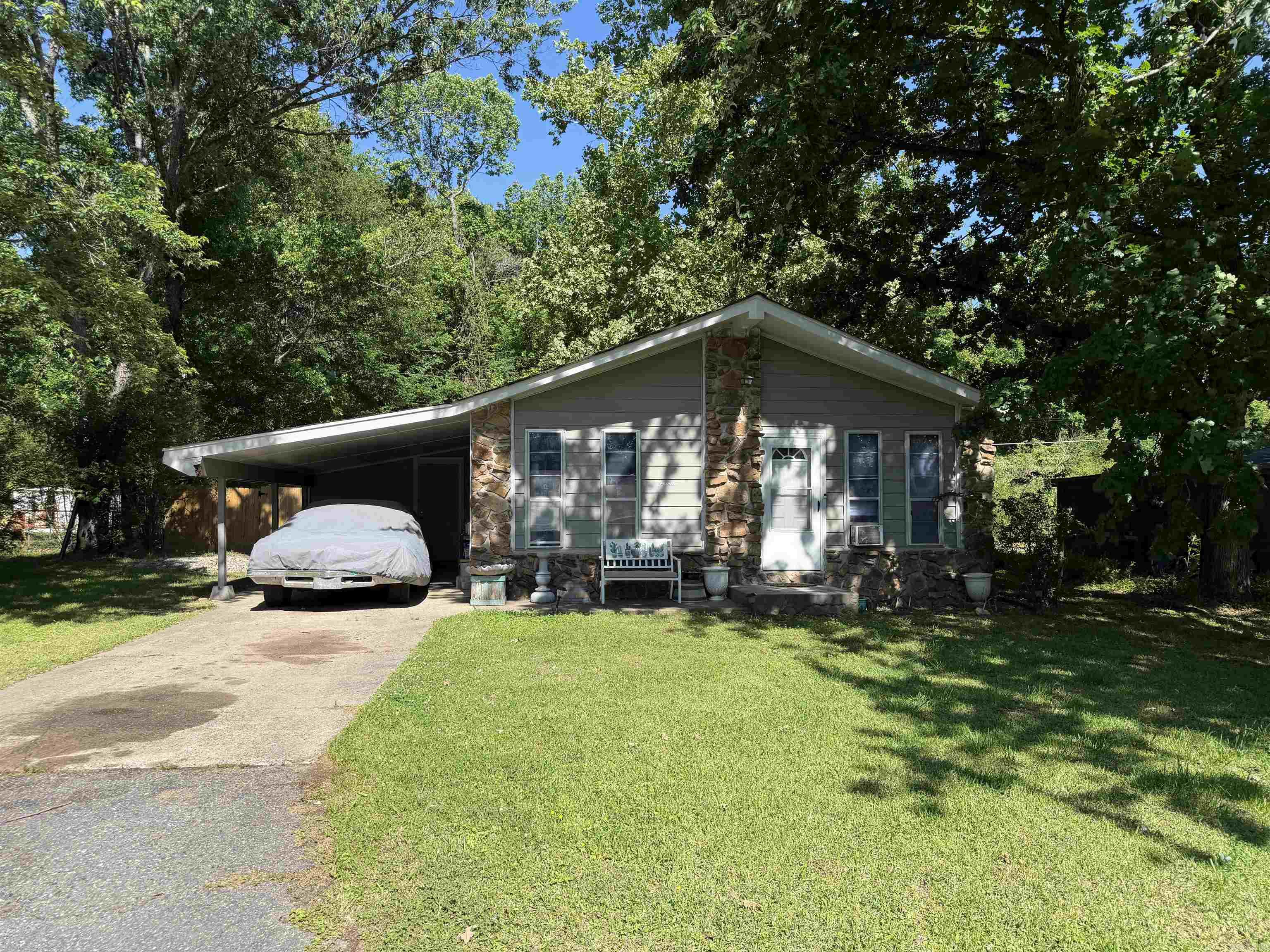 Rental property being sold individually or as package with 3 other addresses.  3BD/1BA Unit currently rented at $895.00 per month.  Additional properties in package:201 Natalie MLS#26016422, 41 Compass Pt. #26018965, 200 Wright #26018966.  See Documents for Rental Information. Agents see remarks.