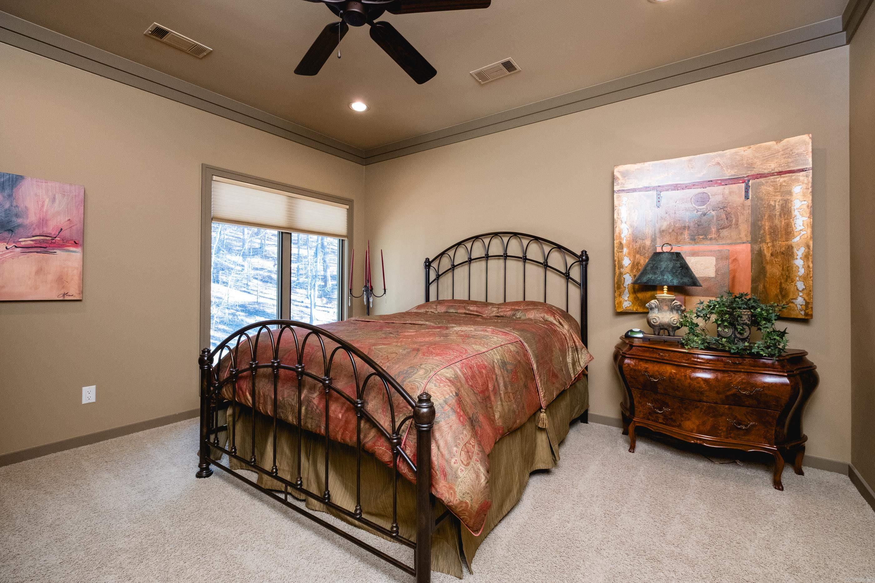 CHENAL DOWNS - Residential