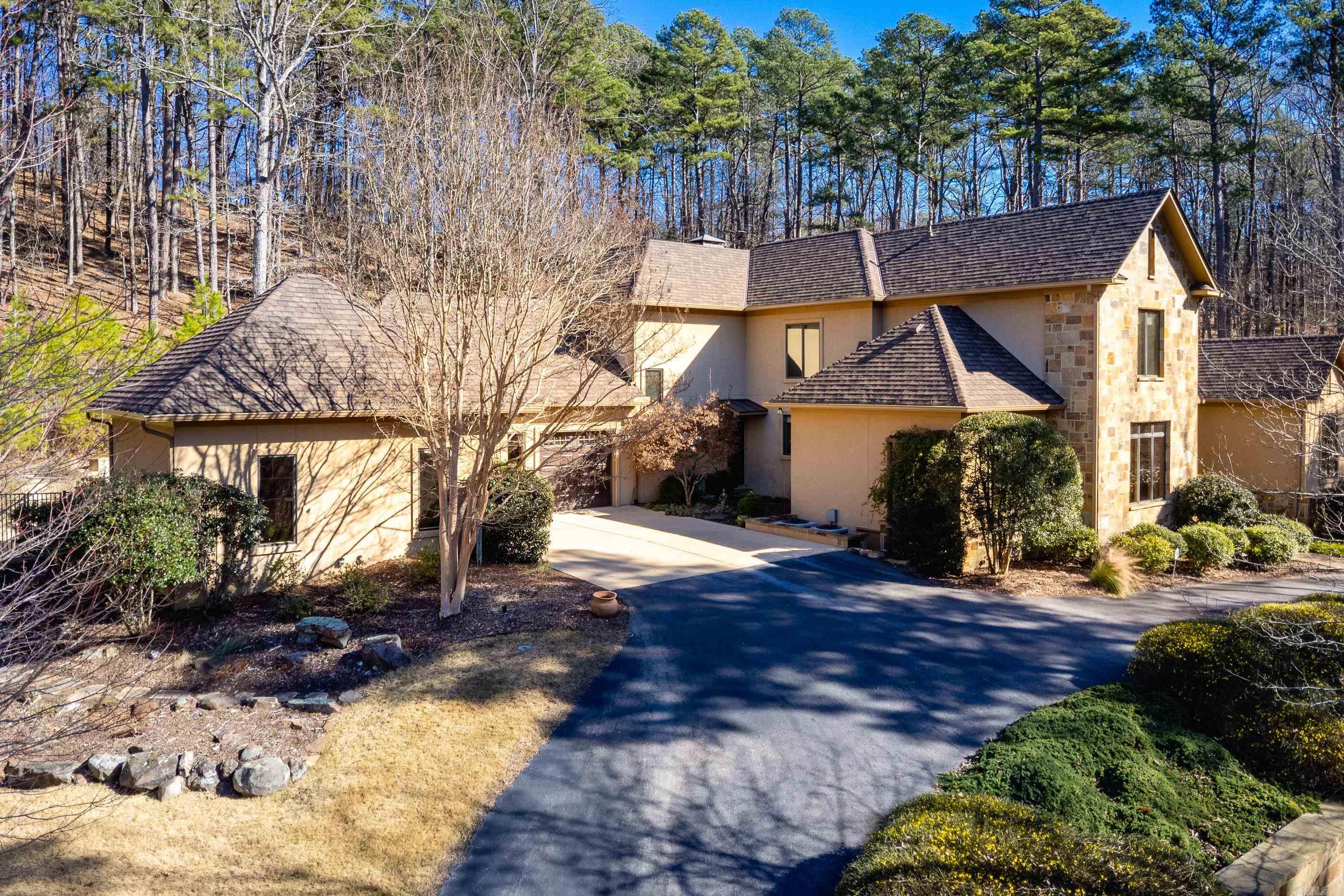 CHENAL DOWNS - Residential