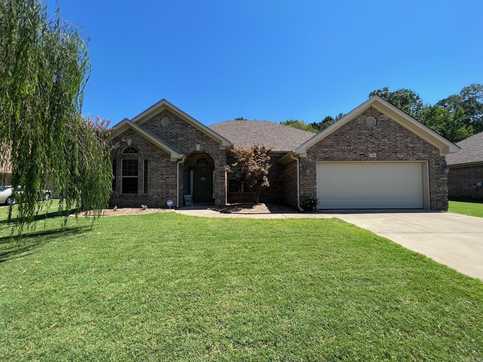 KINGS CROSSING - Residential