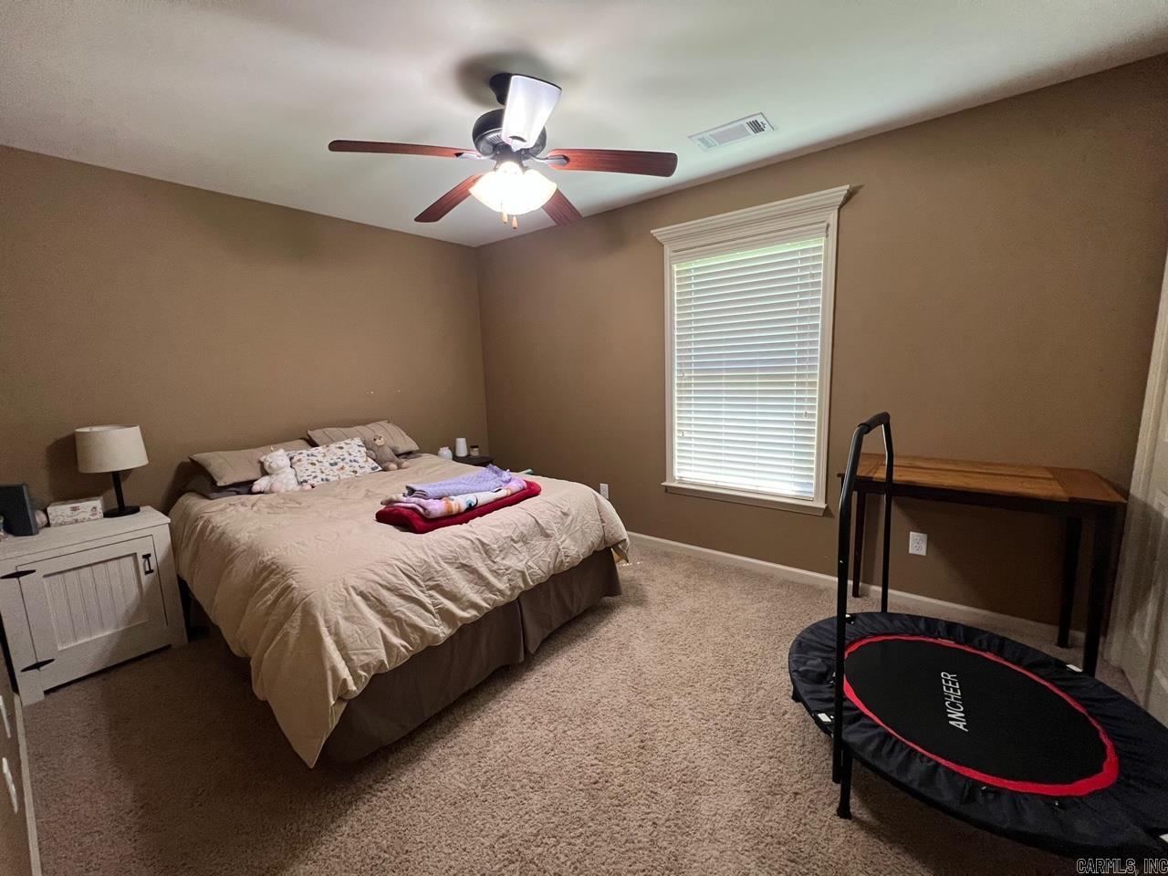 KINGS CROSSING - Residential