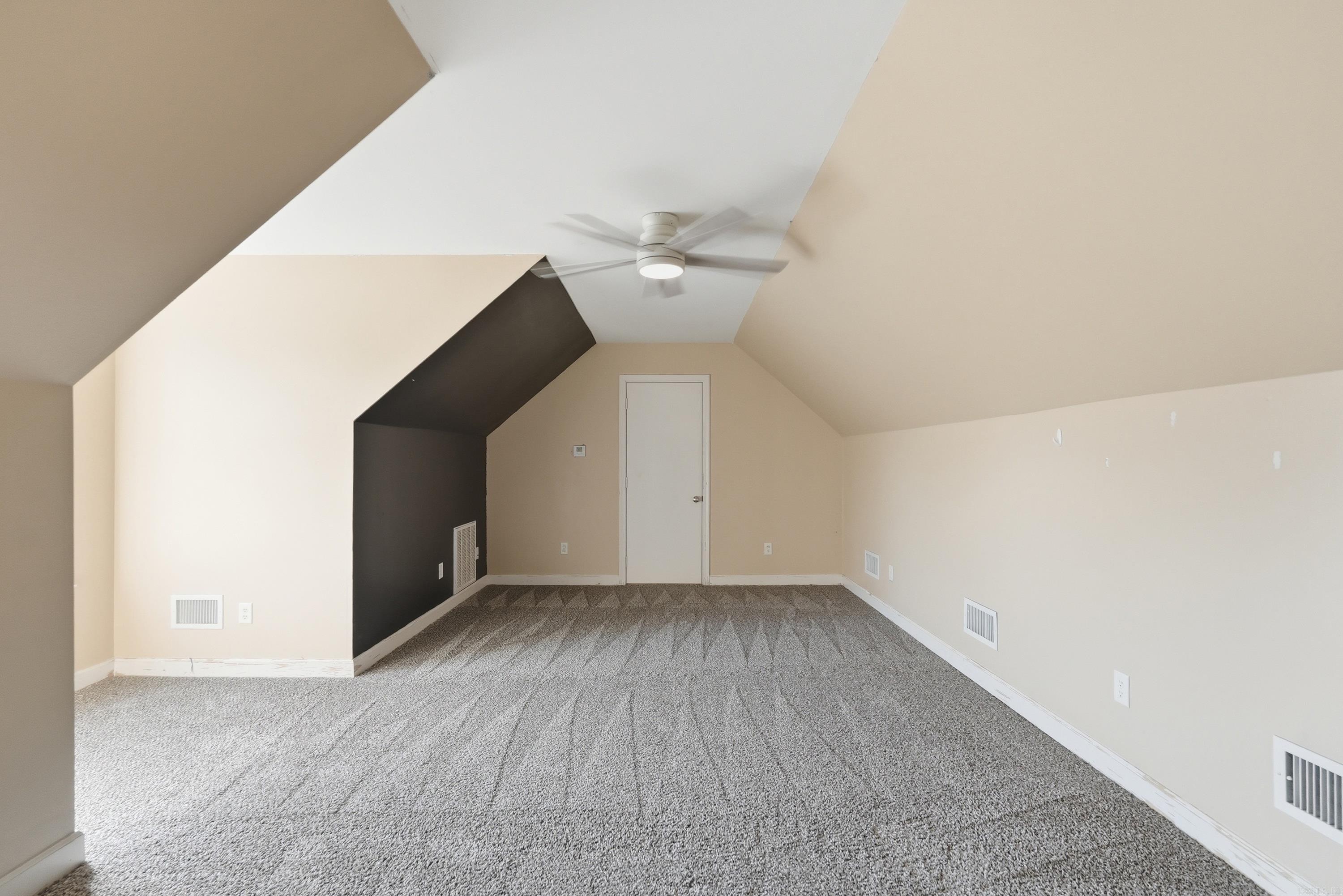 HIDDEN CREEK ADDN - Residential