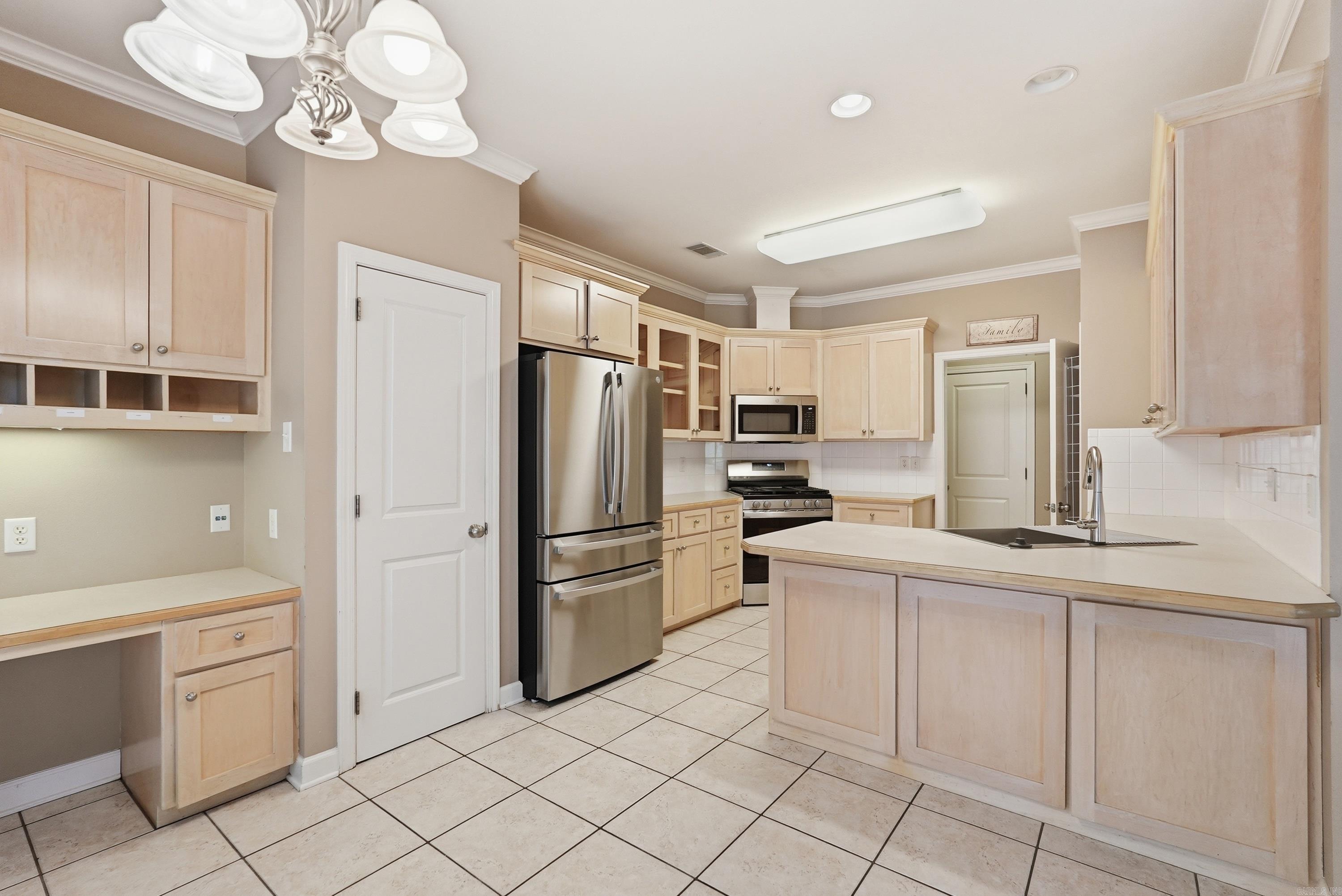HIDDEN CREEK ADDN - Residential