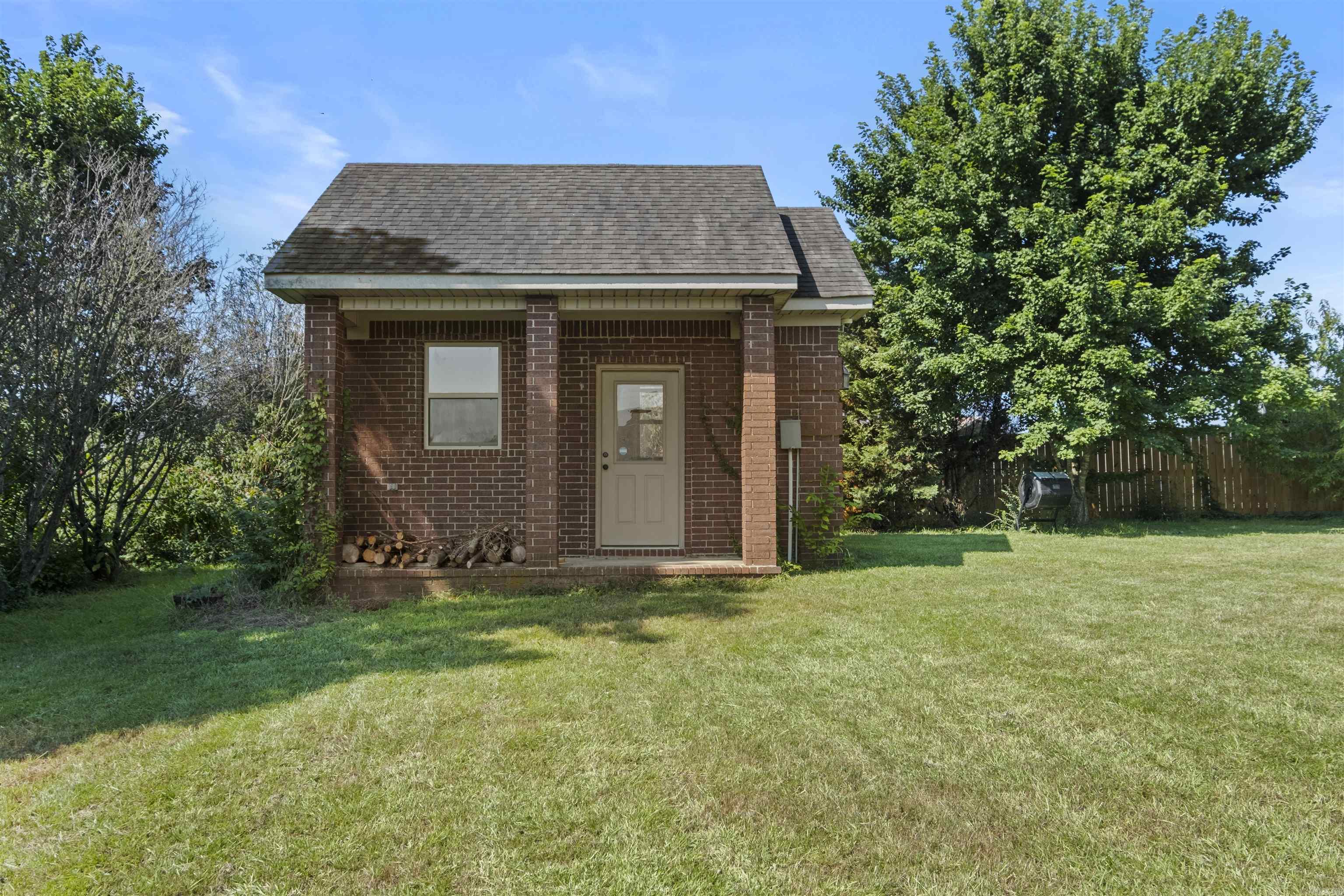 BASE MEADOWS ADDN - Residential