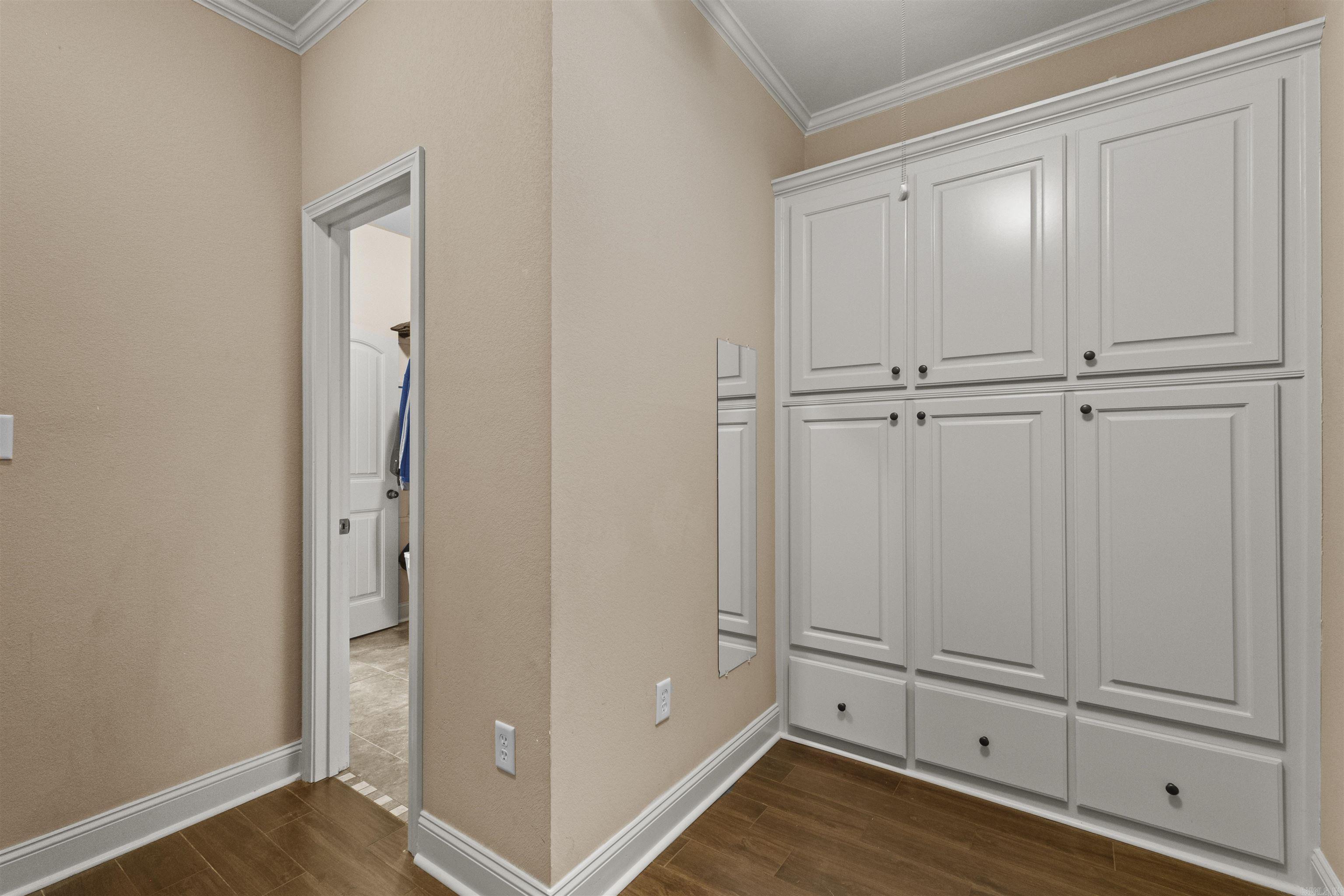 BASE MEADOWS ADDN - Residential