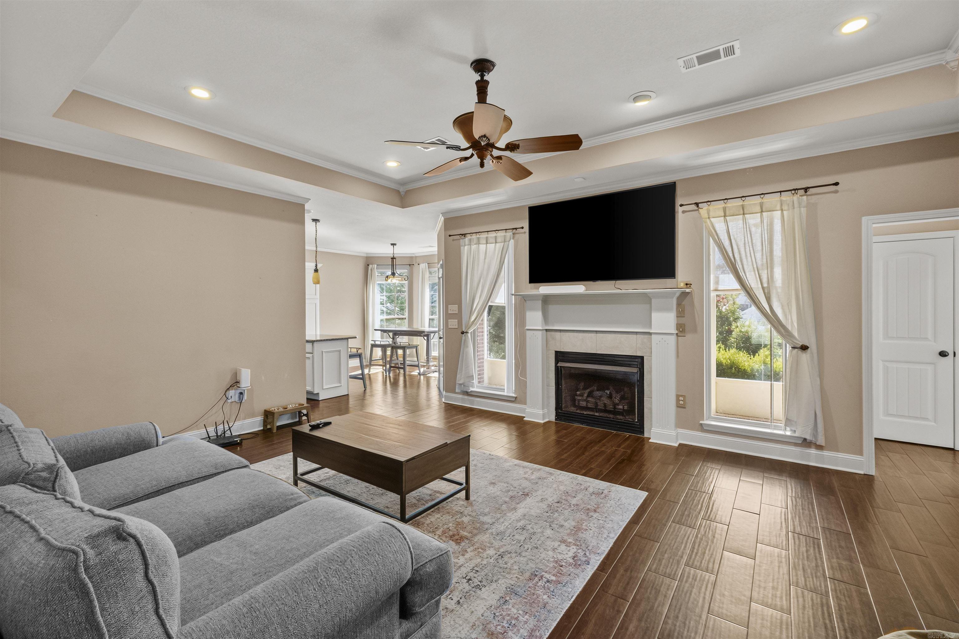 BASE MEADOWS ADDN - Residential