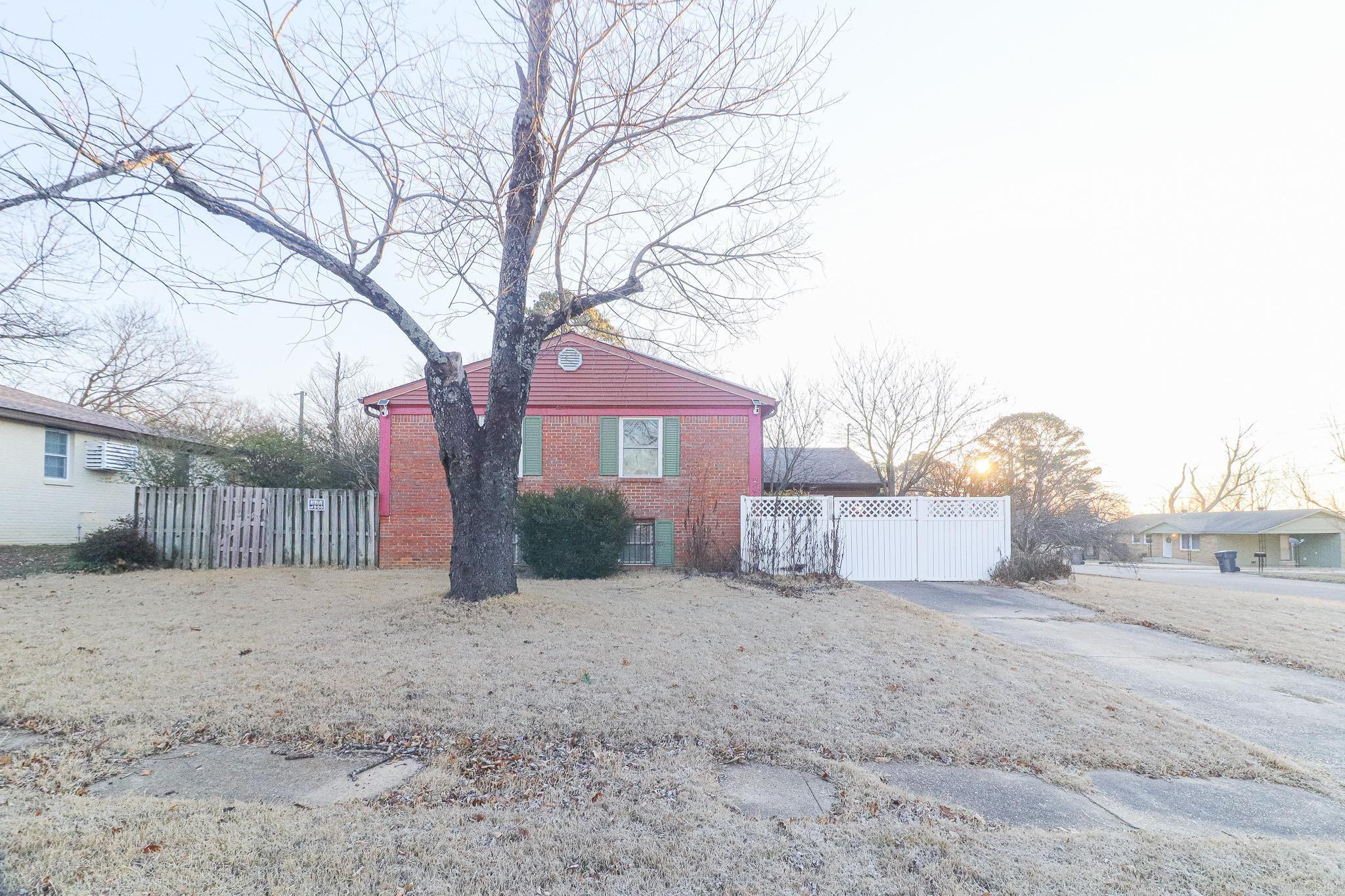 NOBLE ACRES - Residential
