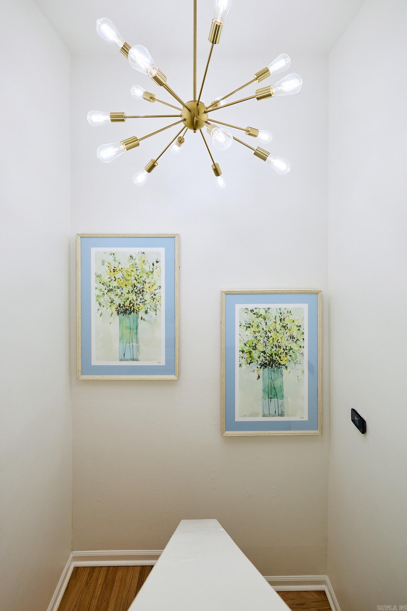 KINGSBRIDGE TWNHSE - Residential