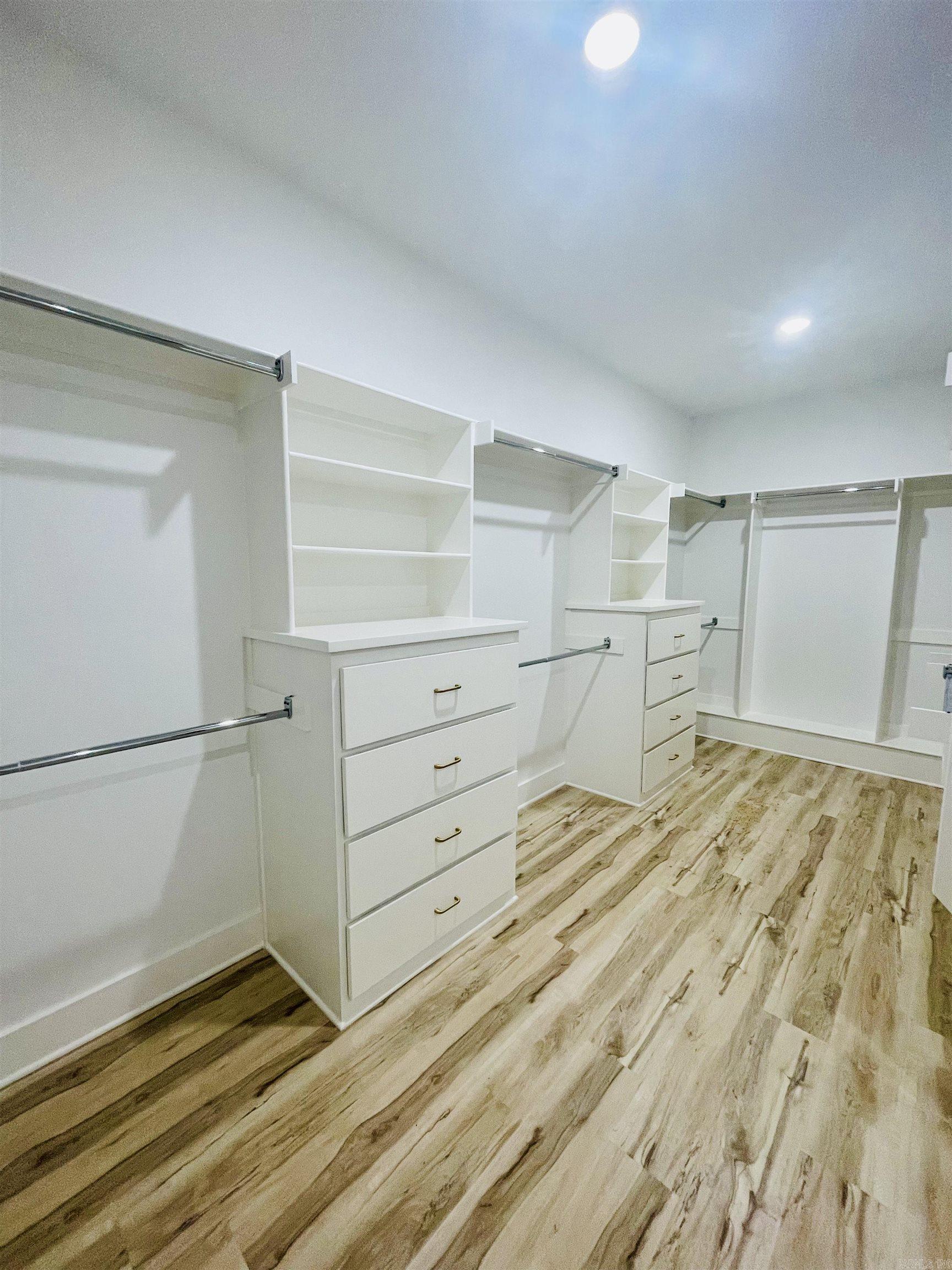 BELMONT ESTATES - Residential
