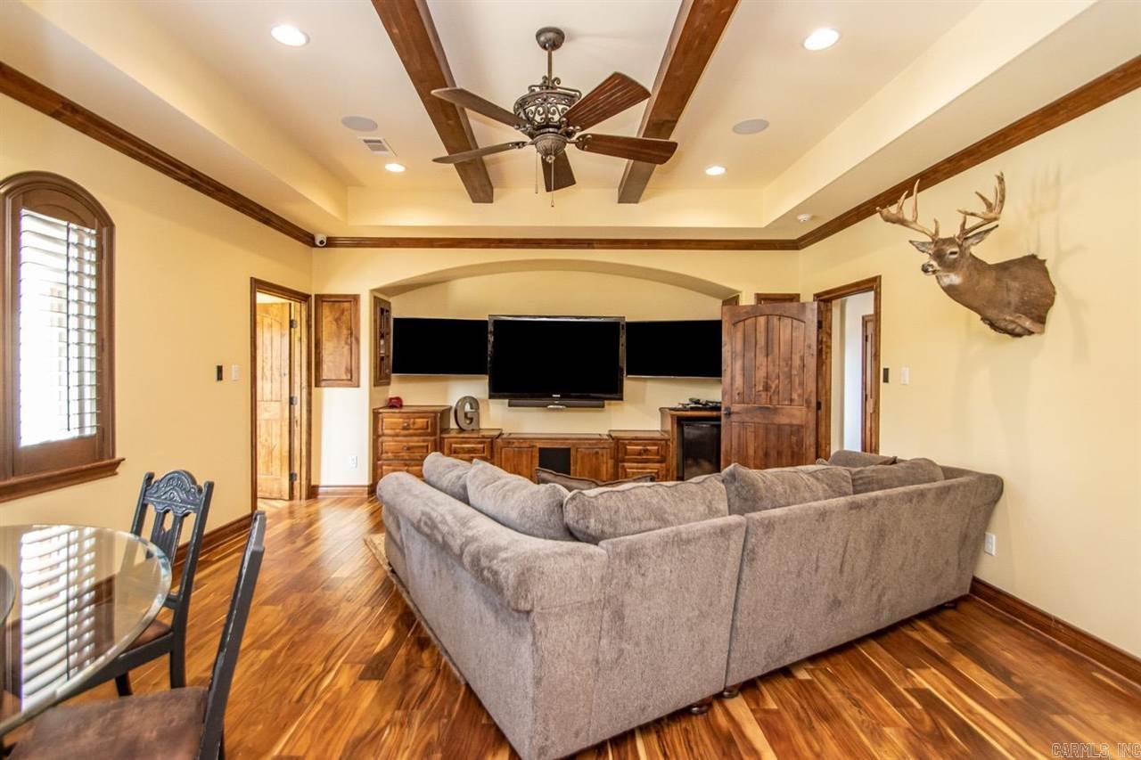 HURRICANE LAKE EST - Residential