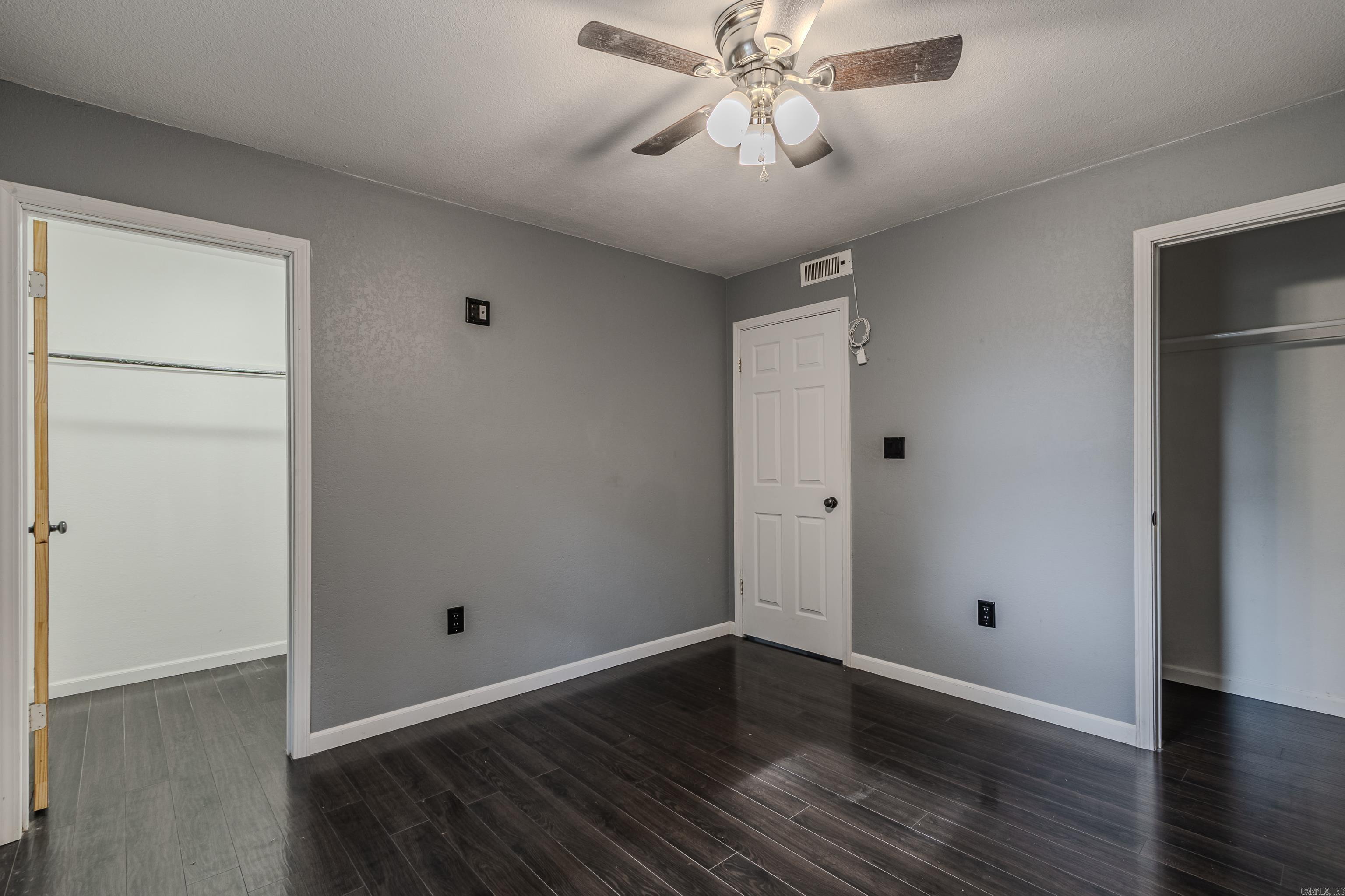 CROSS CREEK - Residential