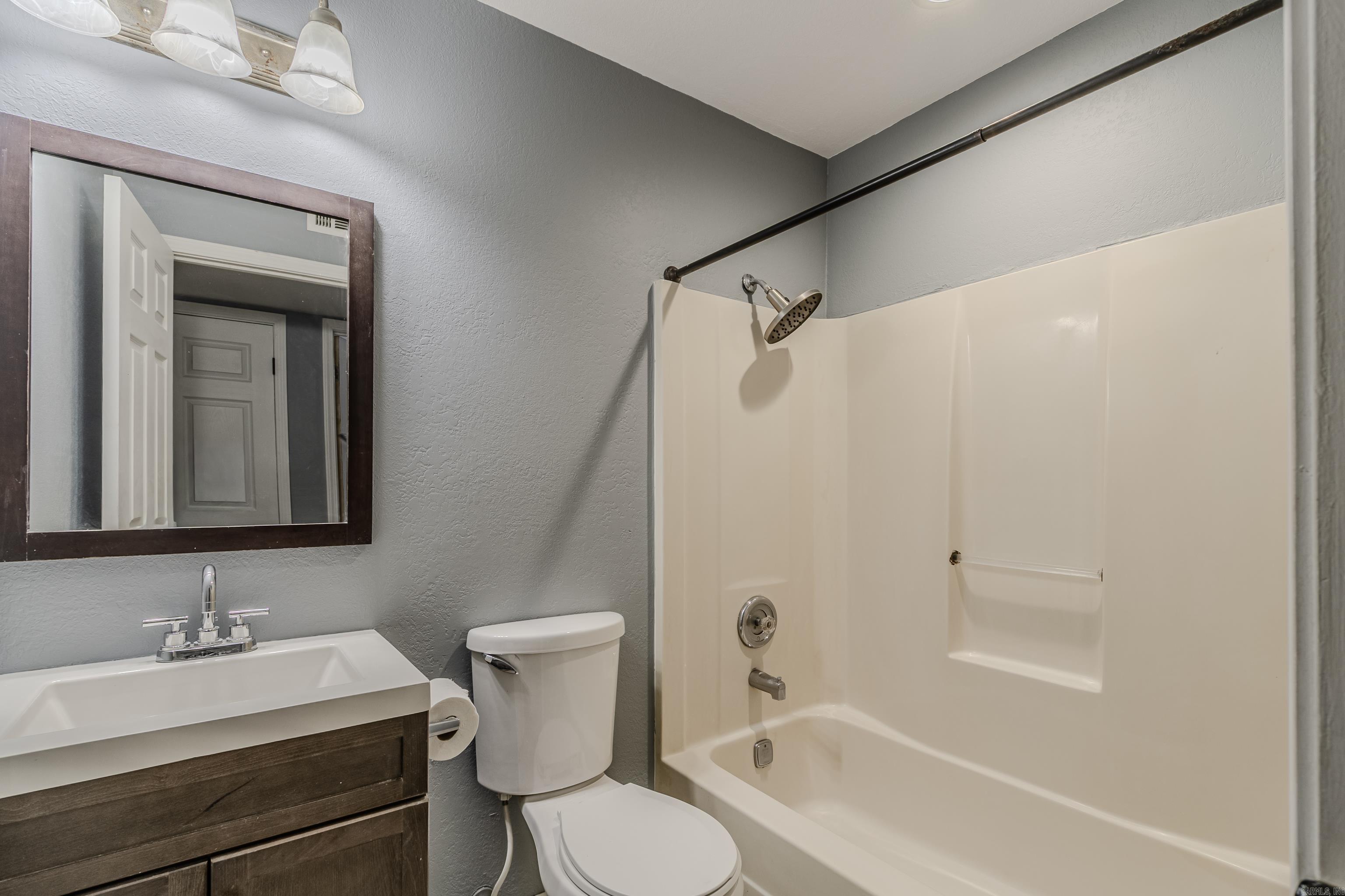 CROSS CREEK - Residential