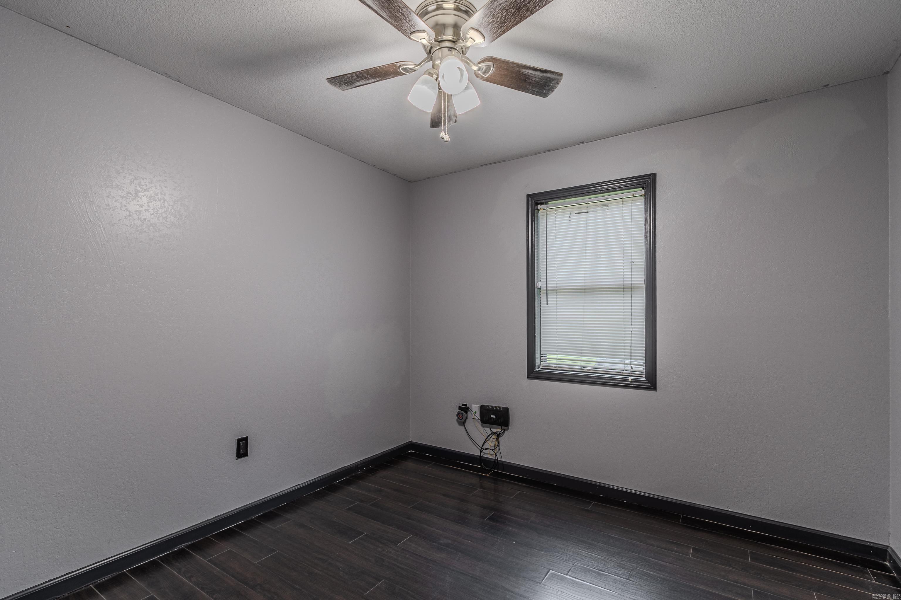 CROSS CREEK - Residential