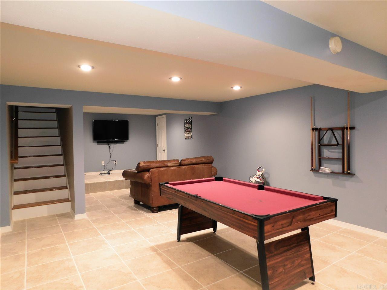 RIVER RIDGE - Residential