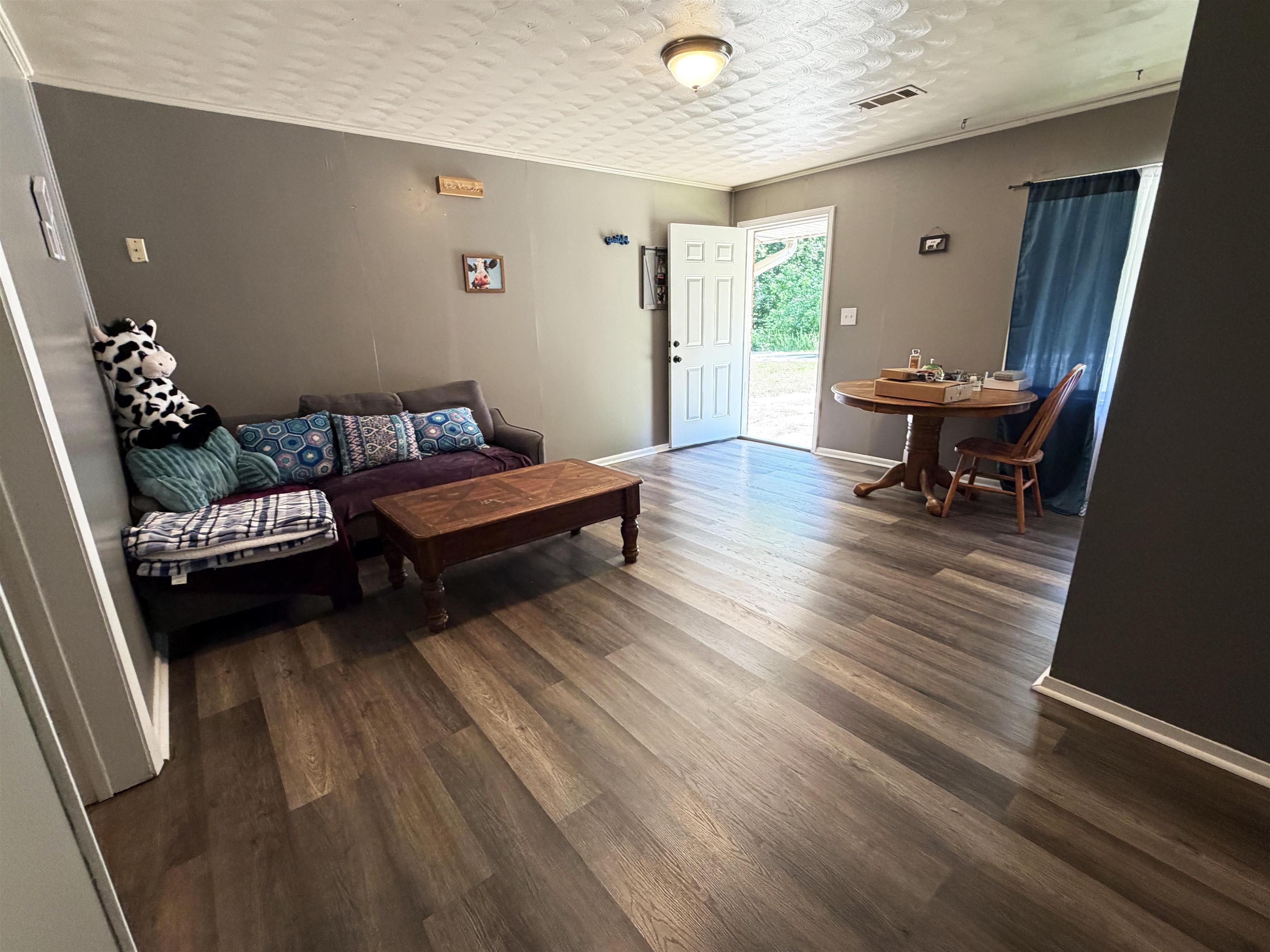 PIONEER PARK - Residential