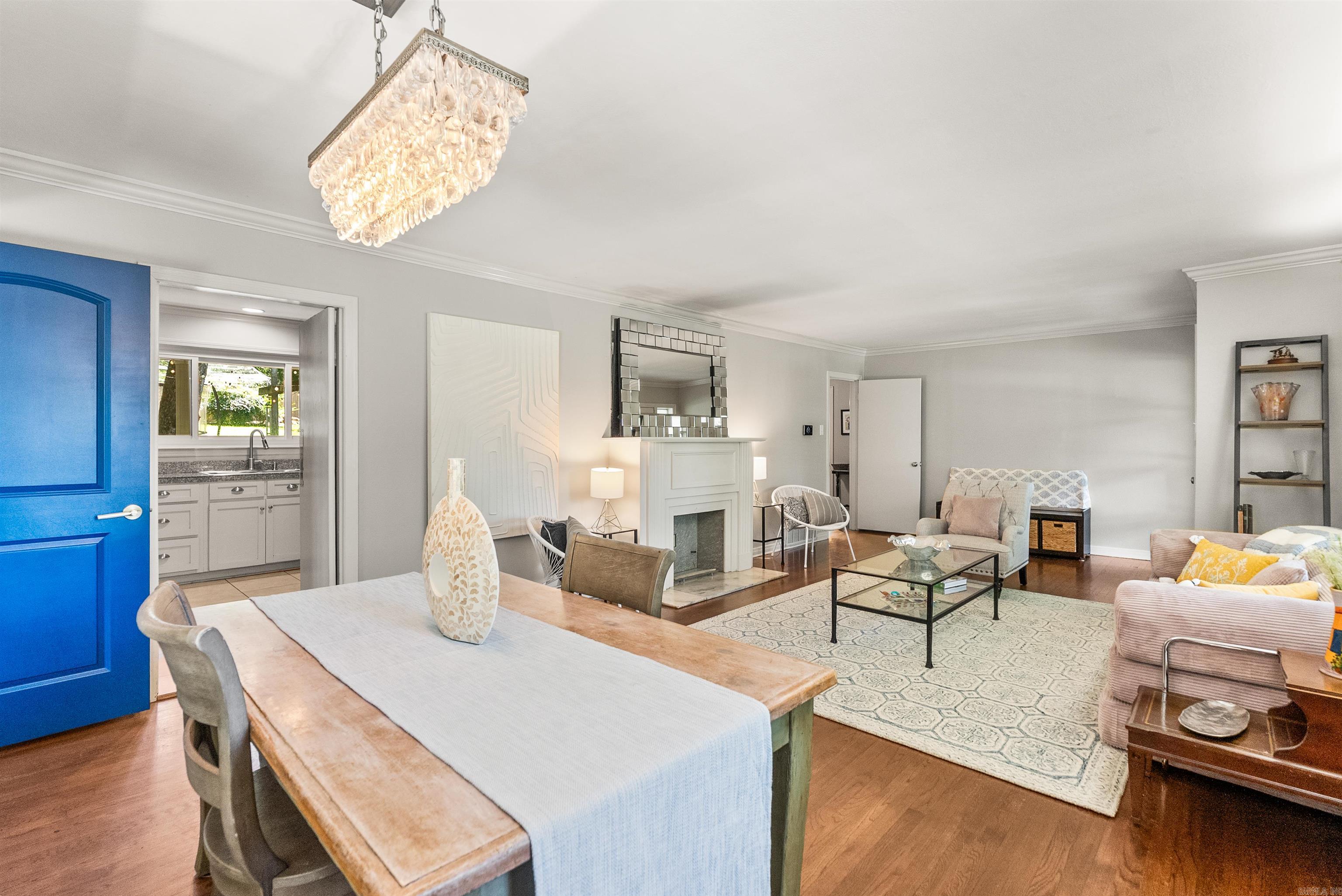 KINGWOOD PLACE - Residential