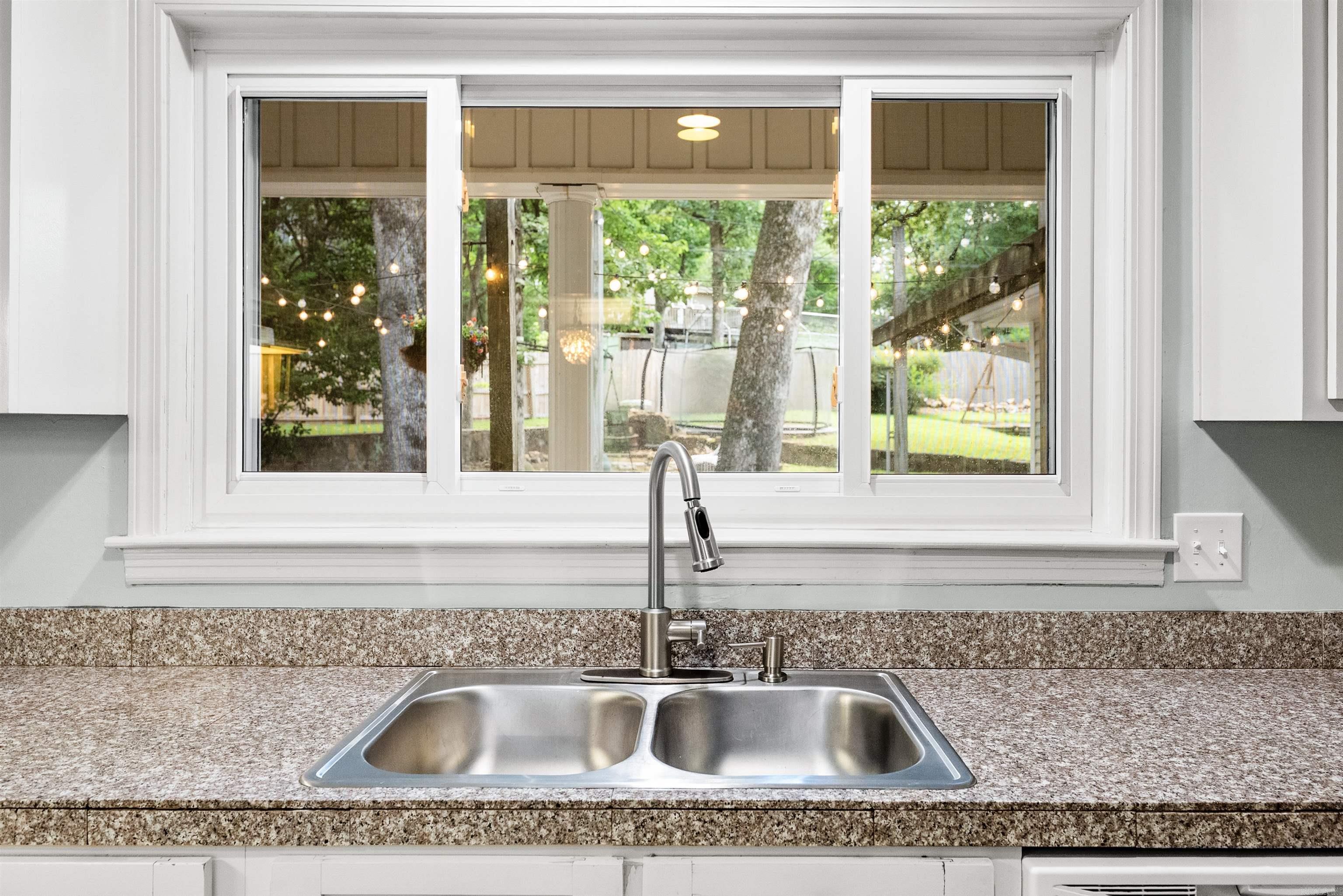 KINGWOOD PLACE - Residential