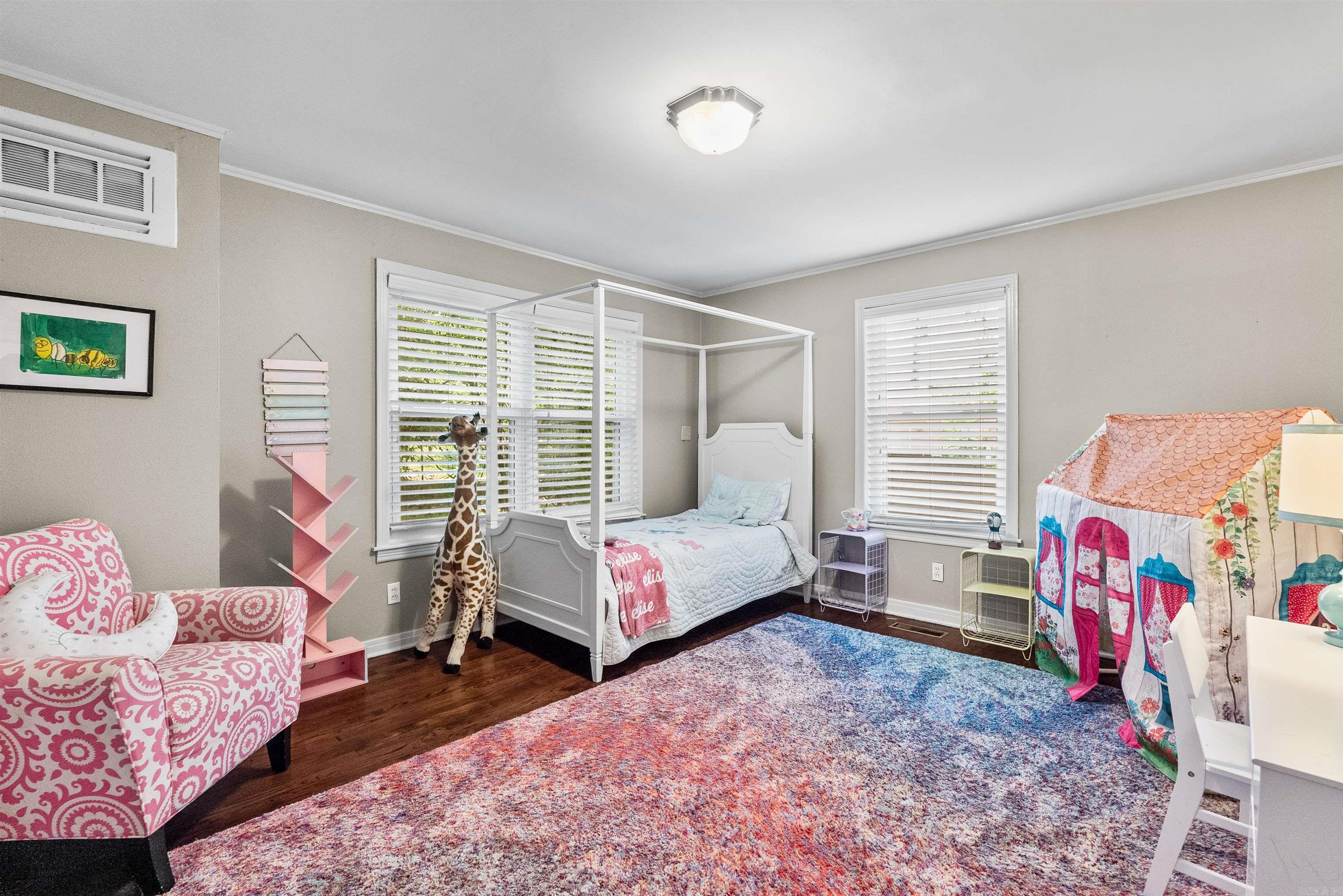 KINGWOOD PLACE - Residential