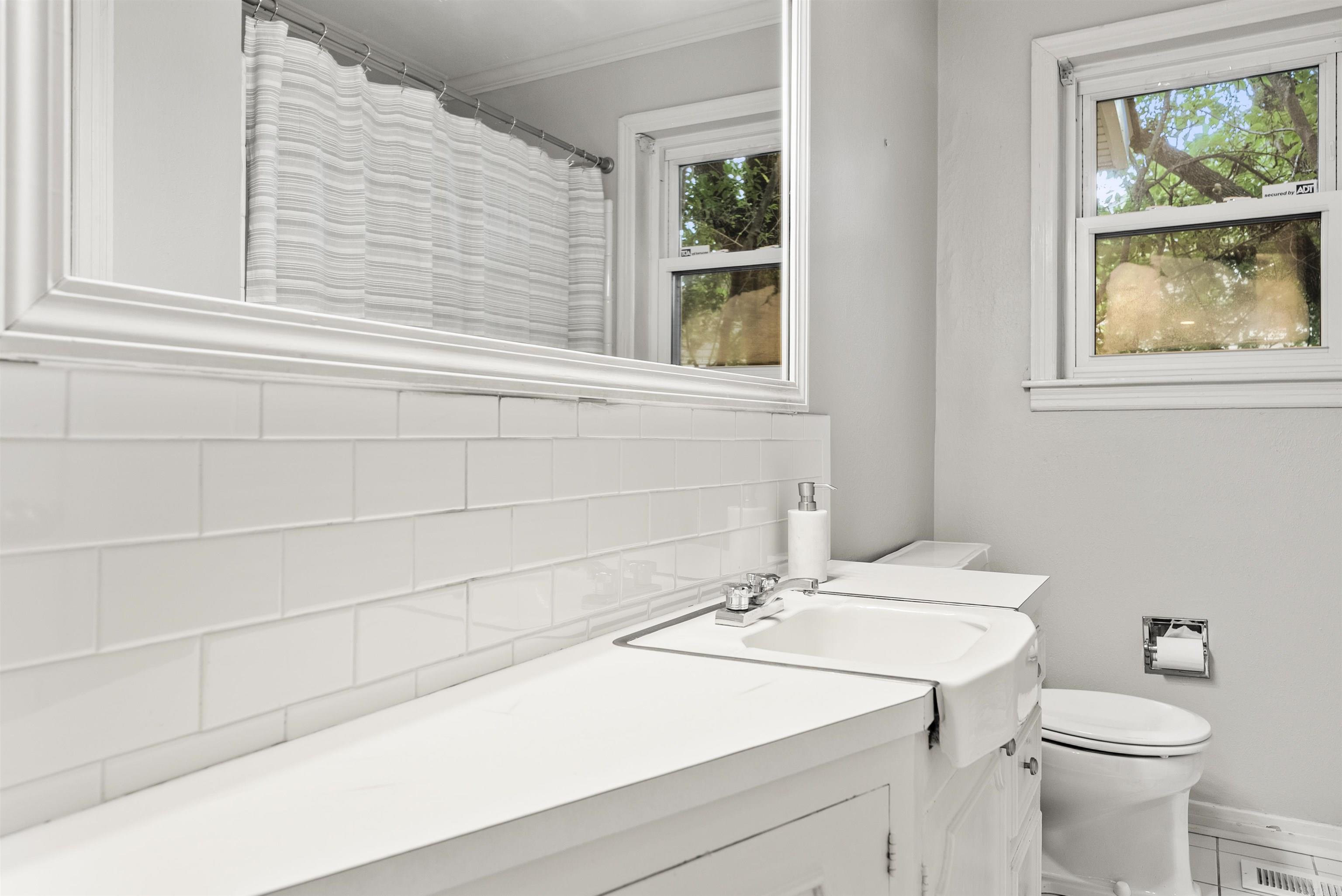 KINGWOOD PLACE - Residential