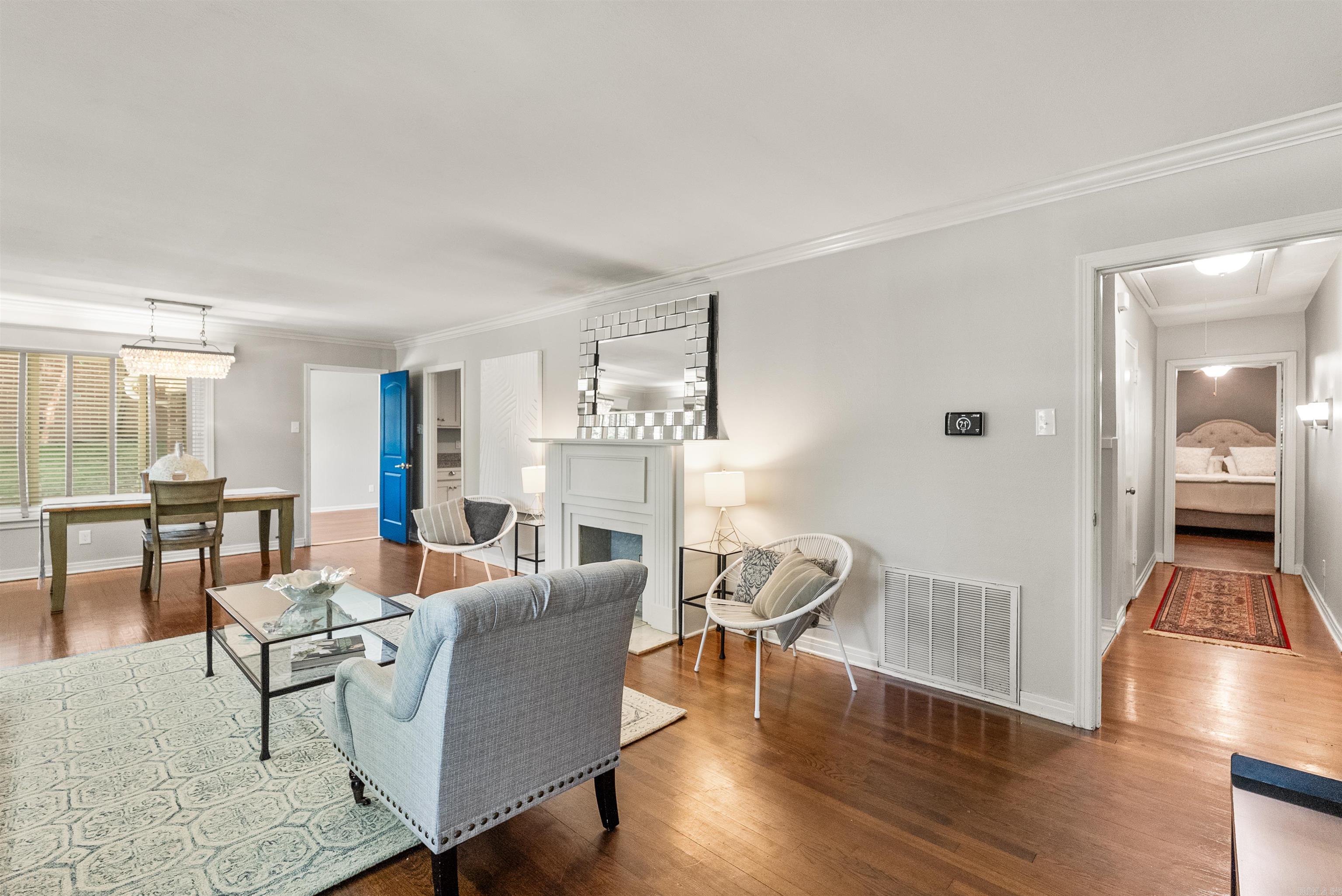KINGWOOD PLACE - Residential