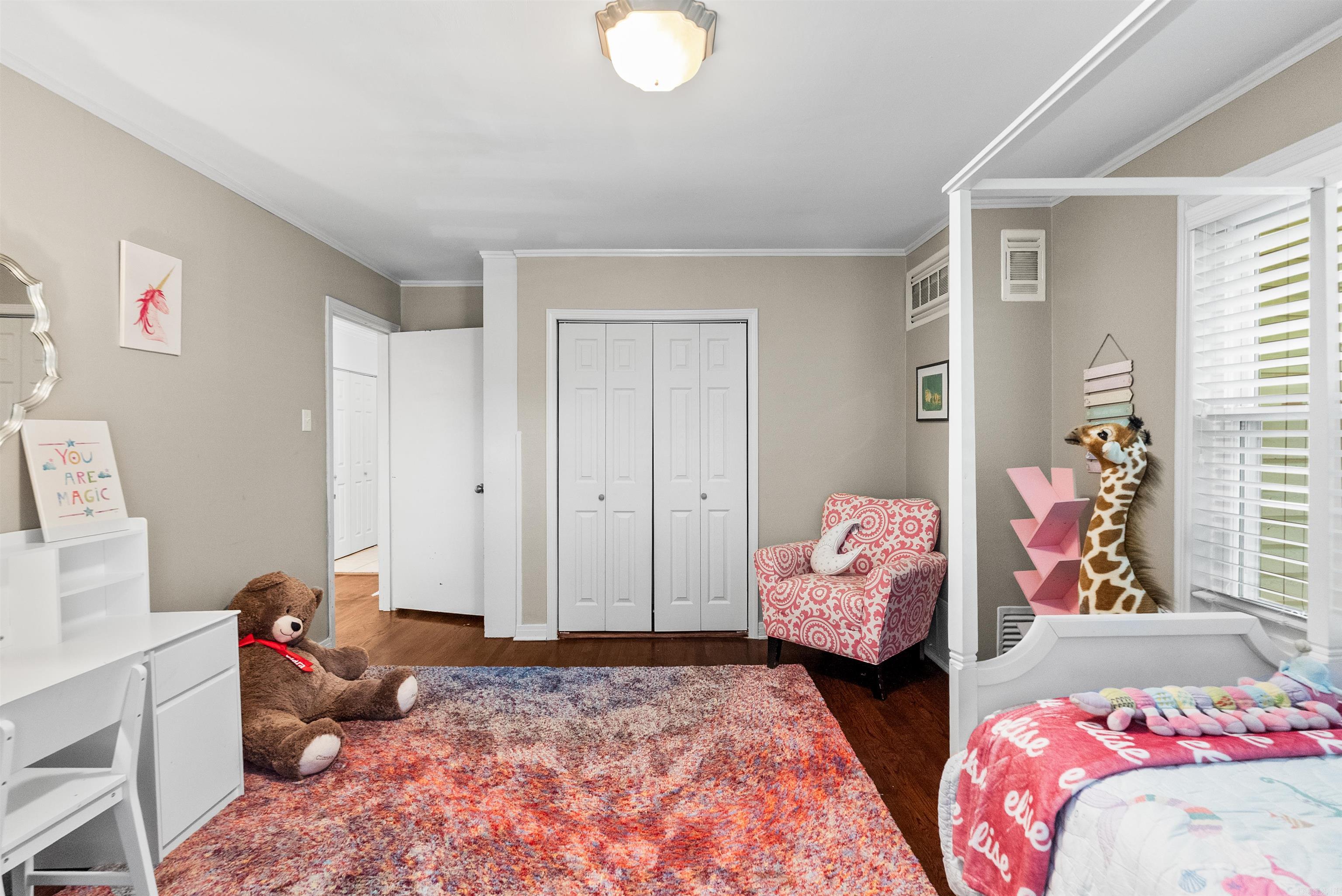 KINGWOOD PLACE - Residential