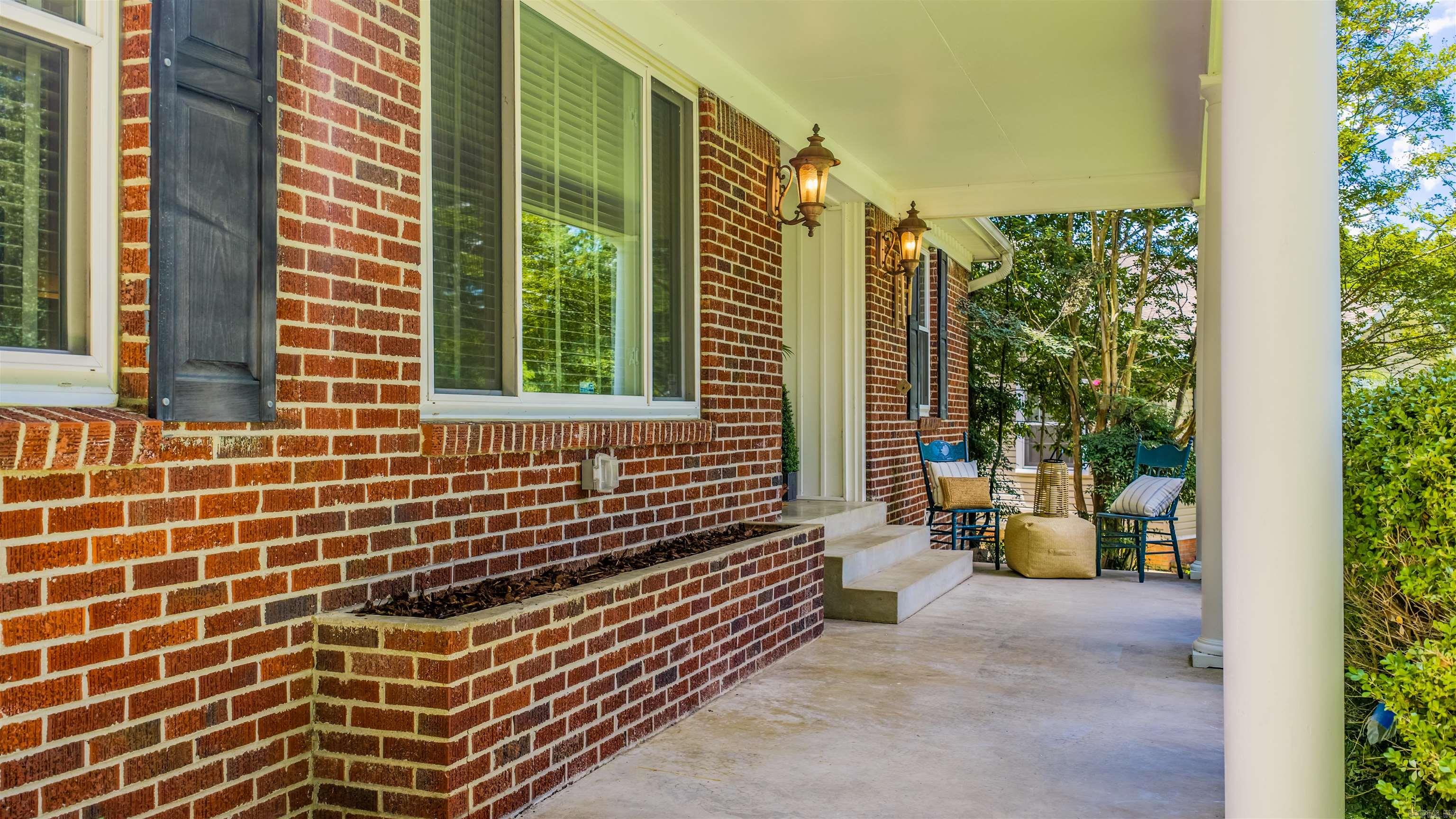 KINGWOOD PLACE - Residential