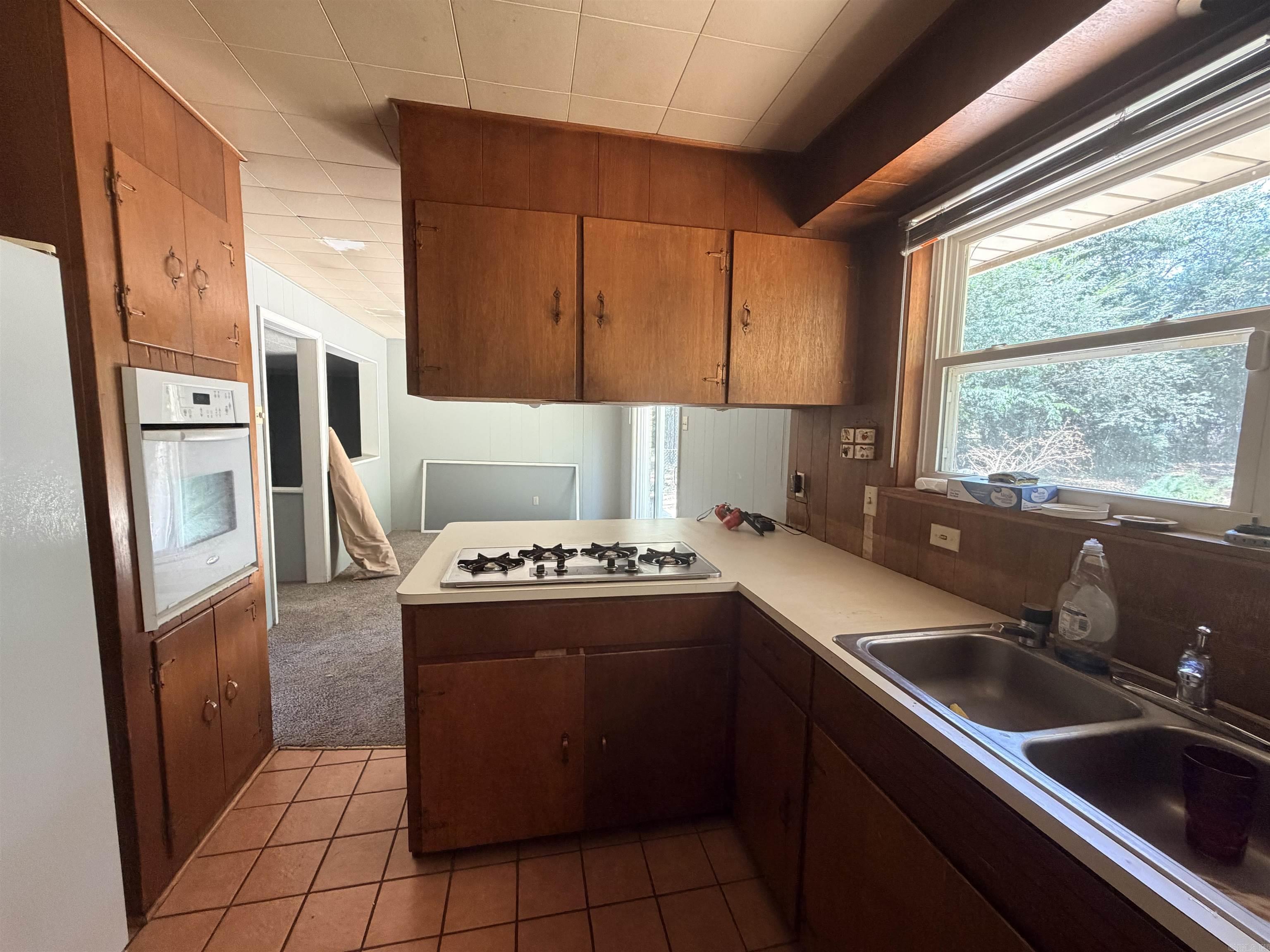 SUGGS J A - Residential