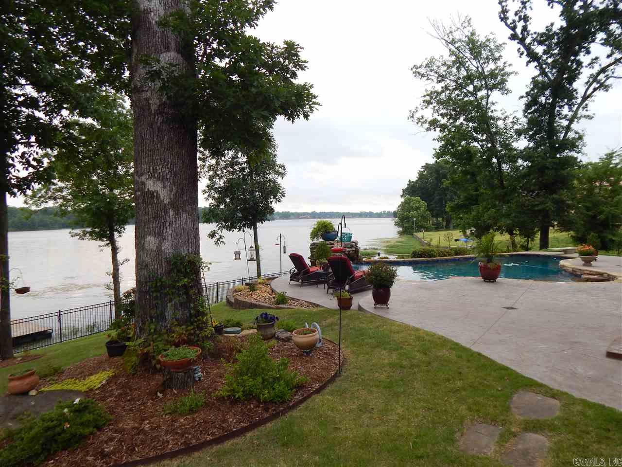 WESTSHORE ADDN HURRICANE LAKE ES - Residential