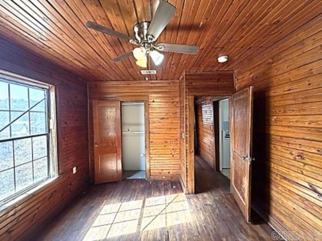 BARROW JOHN - Residential