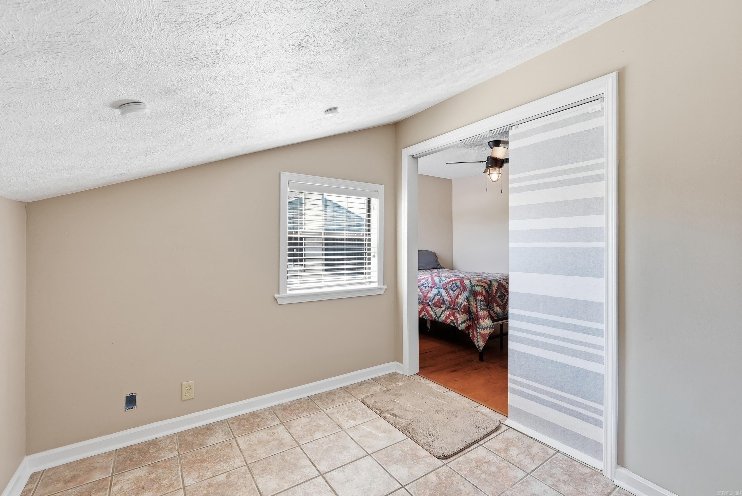 LAKEWOOD HILLS CONDO - Residential