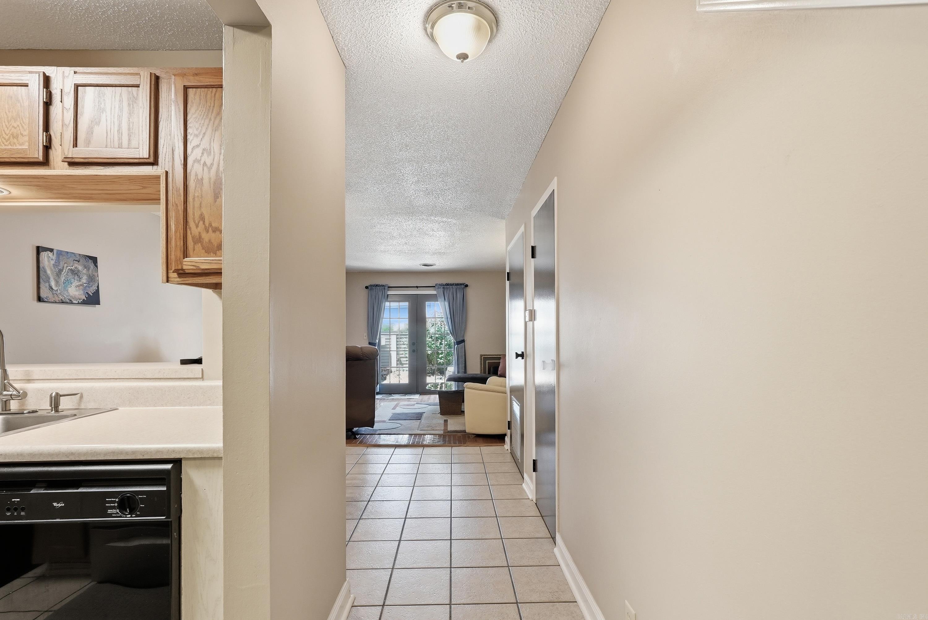 LAKEWOOD HILLS CONDO - Residential