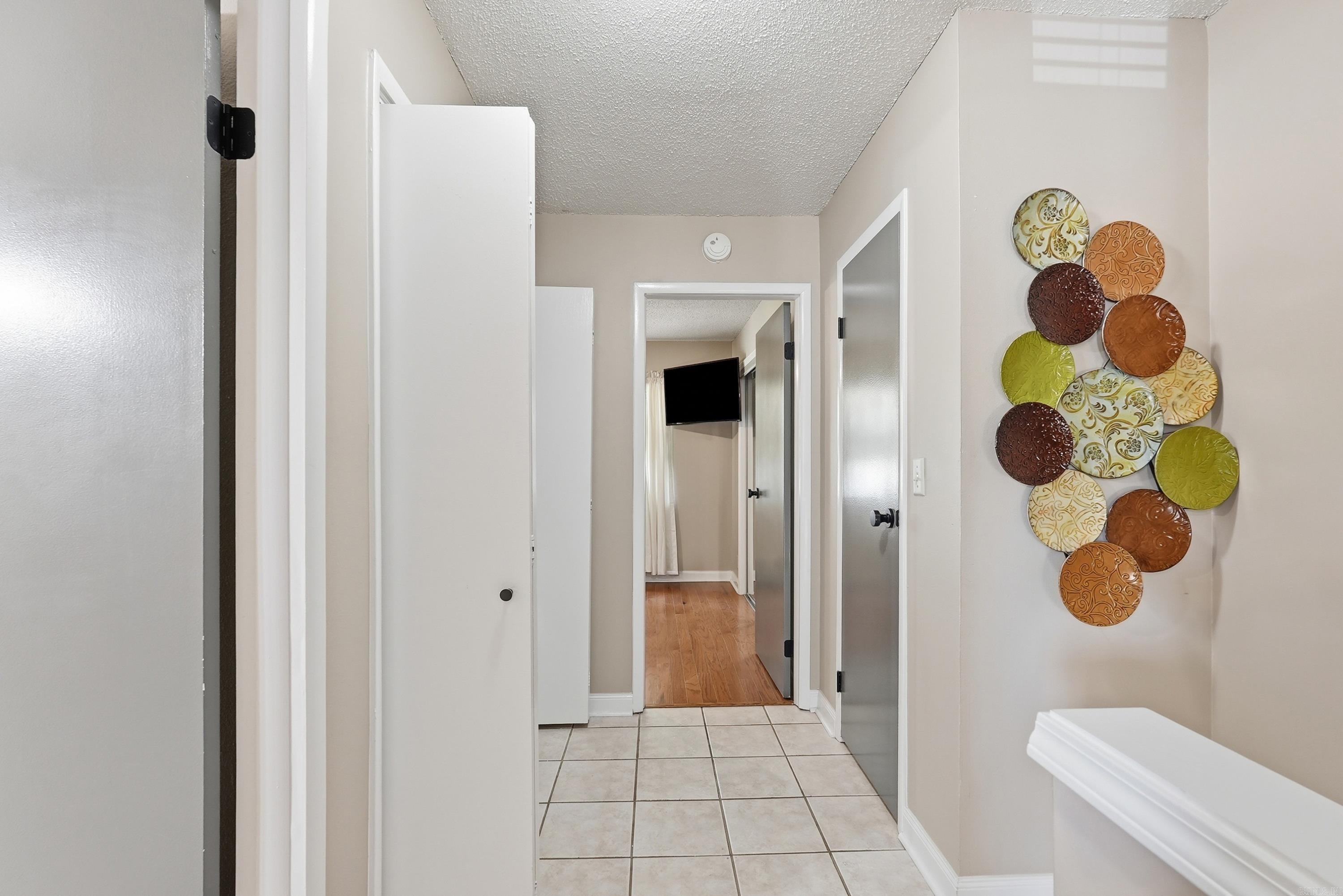 LAKEWOOD HILLS CONDO - Residential