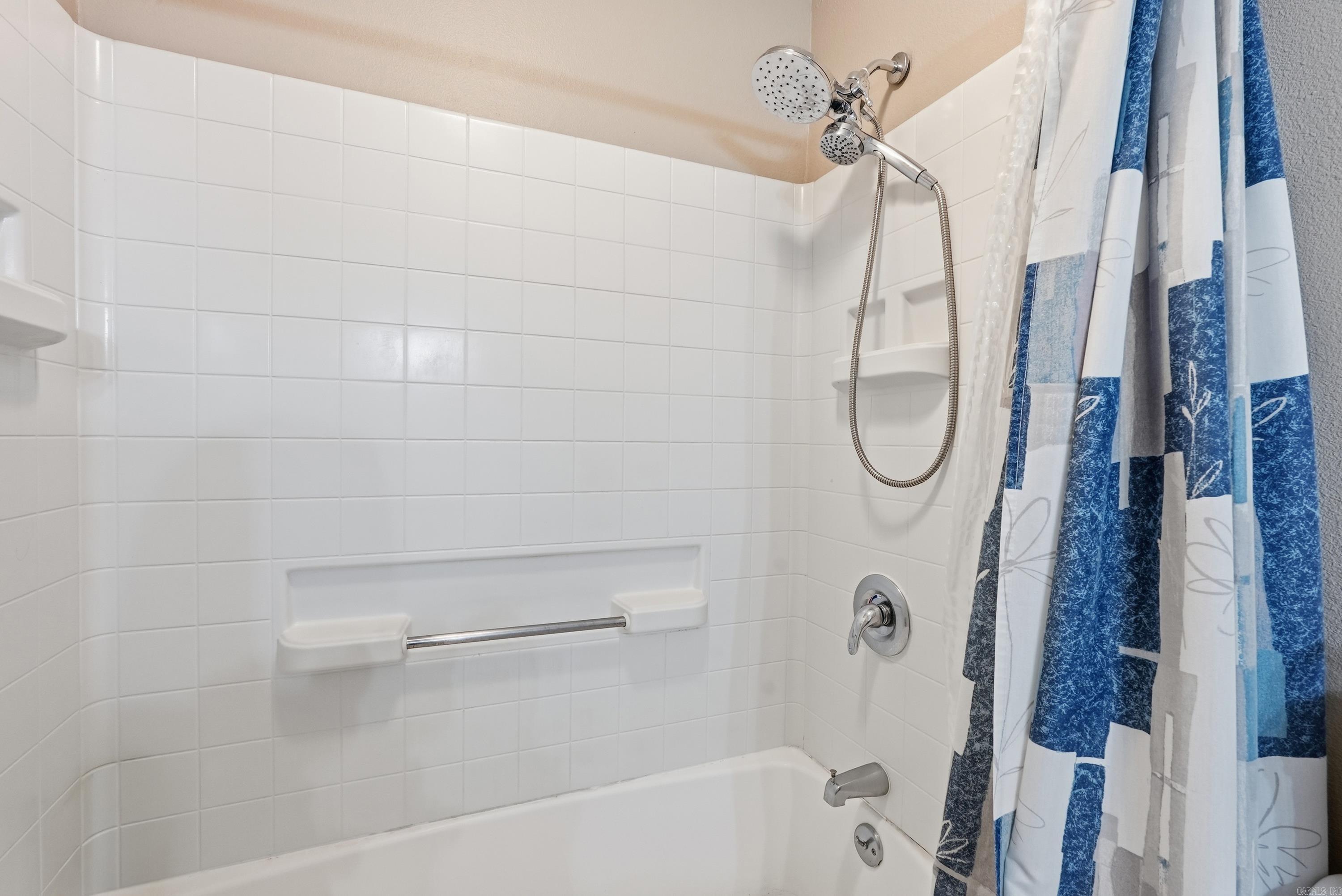 LAKEWOOD HILLS CONDO - Residential