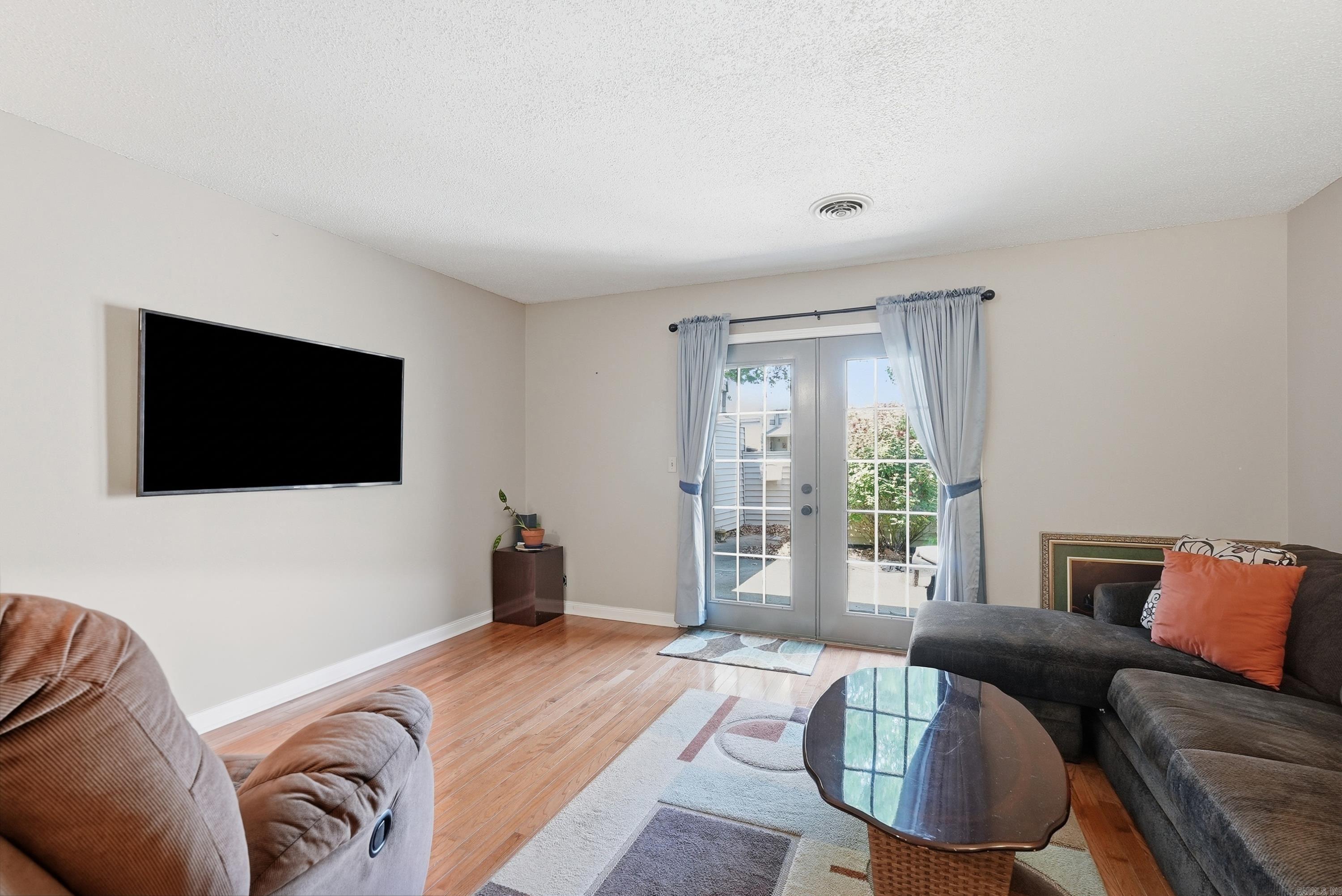 LAKEWOOD HILLS CONDO - Residential