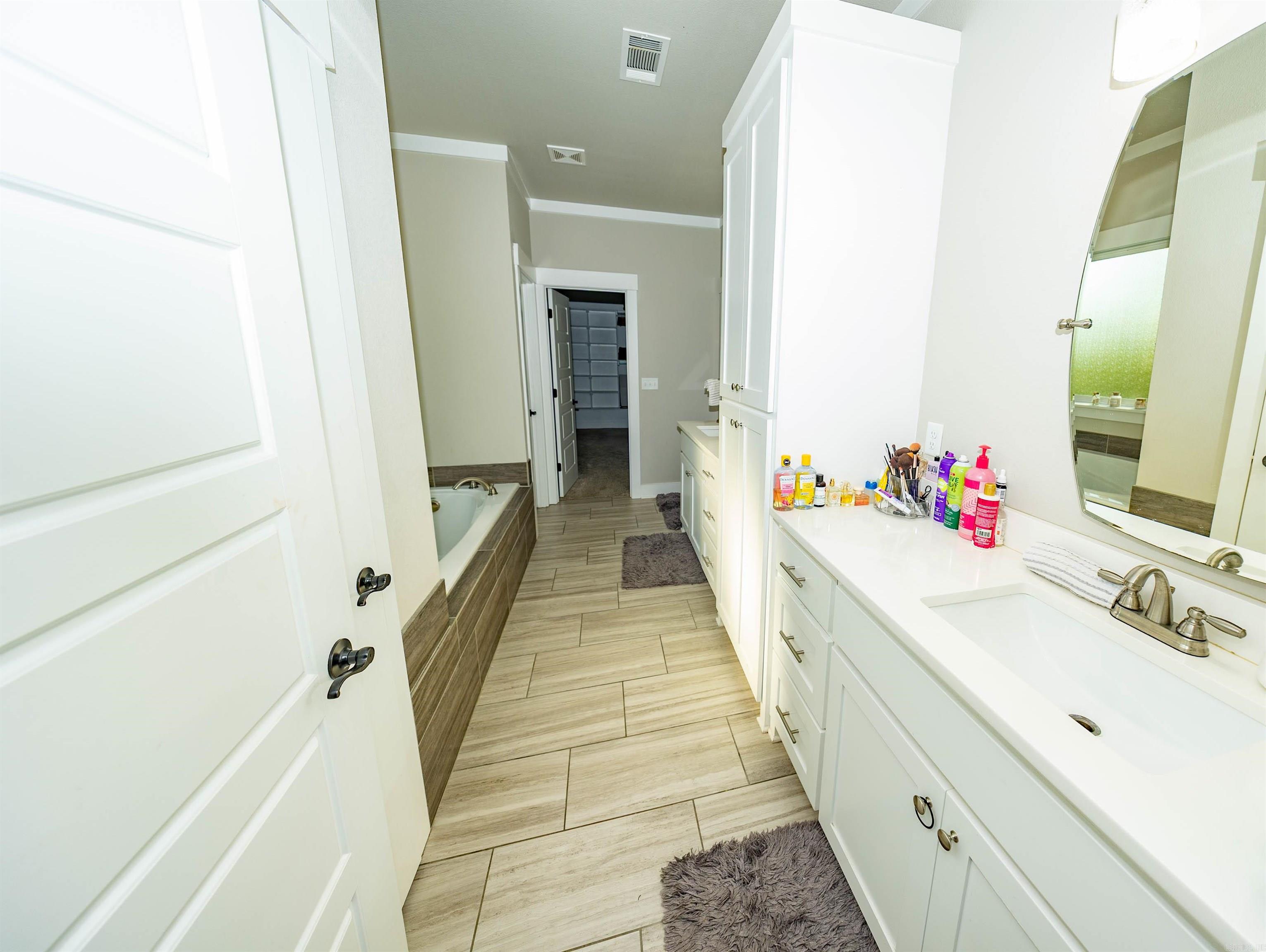 AVILLA HILLS - Residential