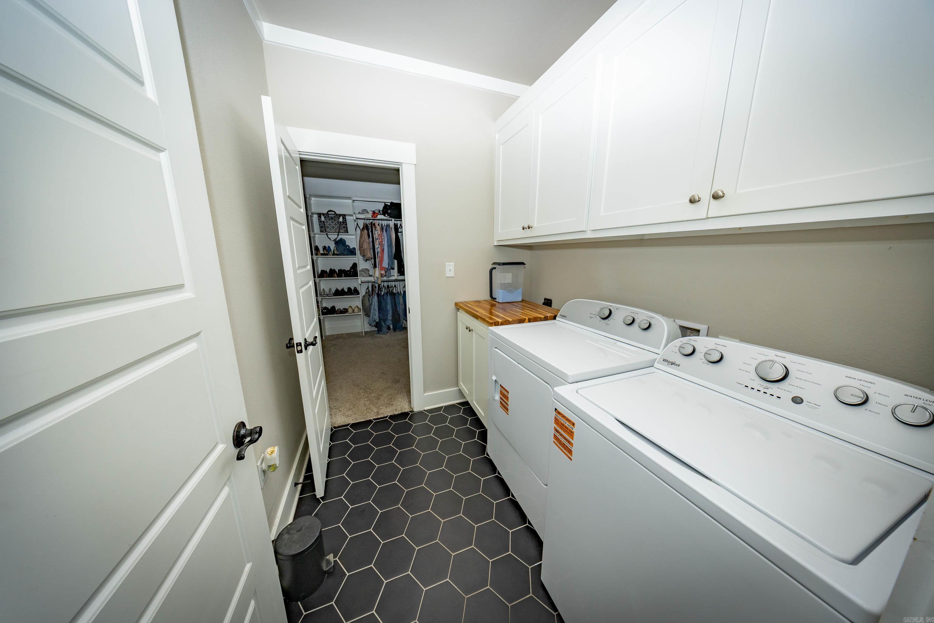 AVILLA HILLS - Residential