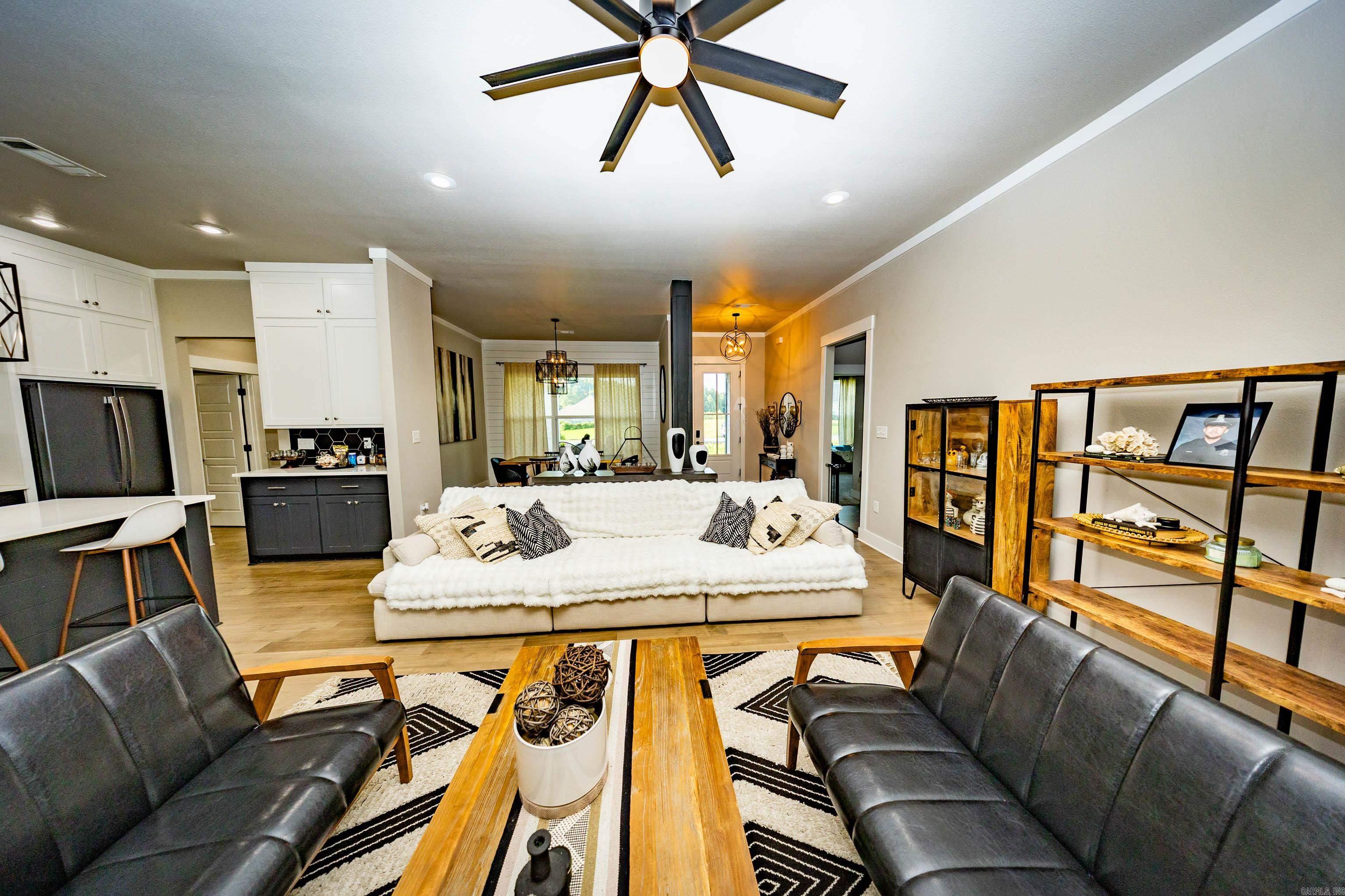 AVILLA HILLS - Residential