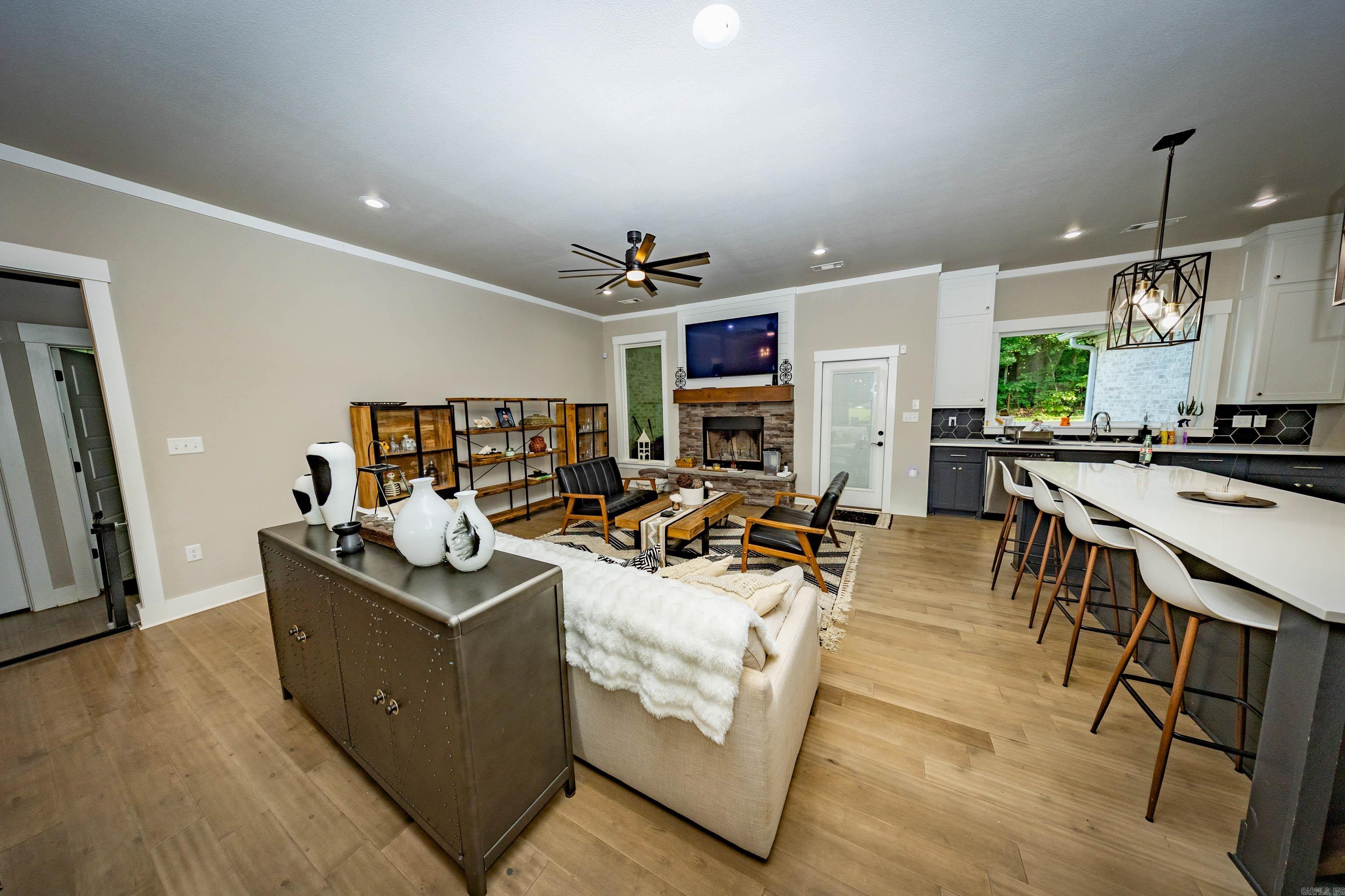 AVILLA HILLS - Residential