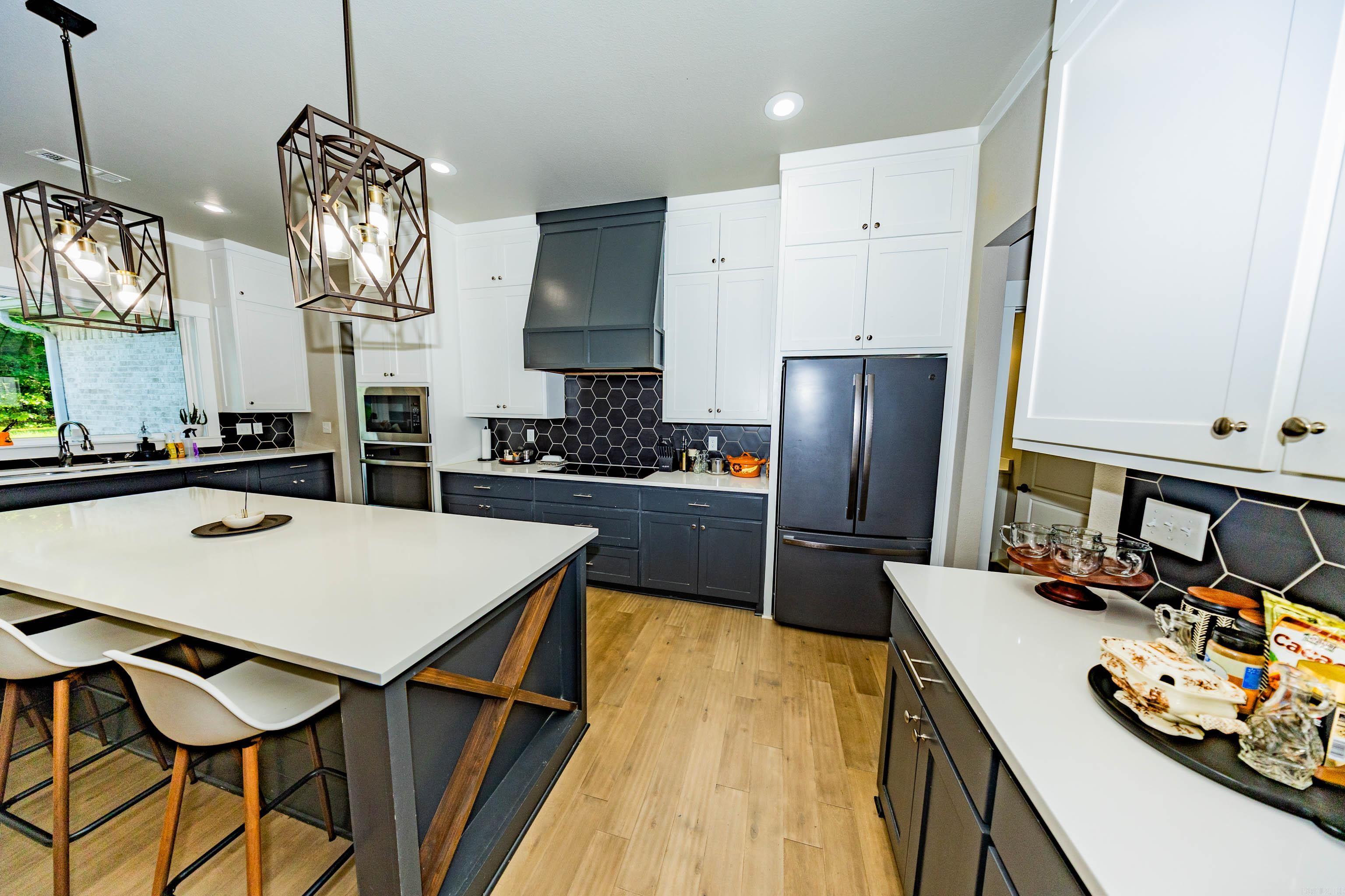AVILLA HILLS - Residential