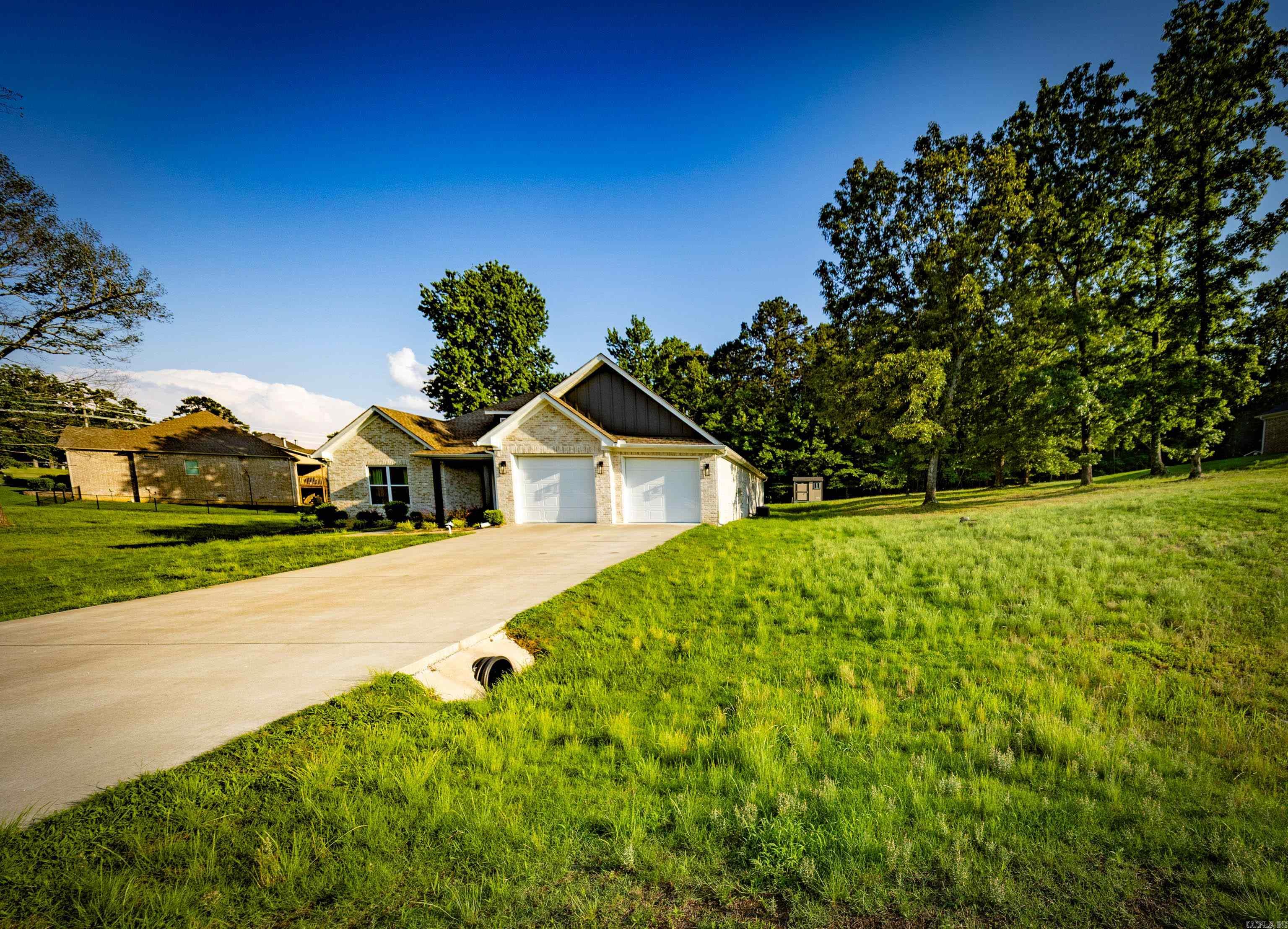 AVILLA HILLS - Residential