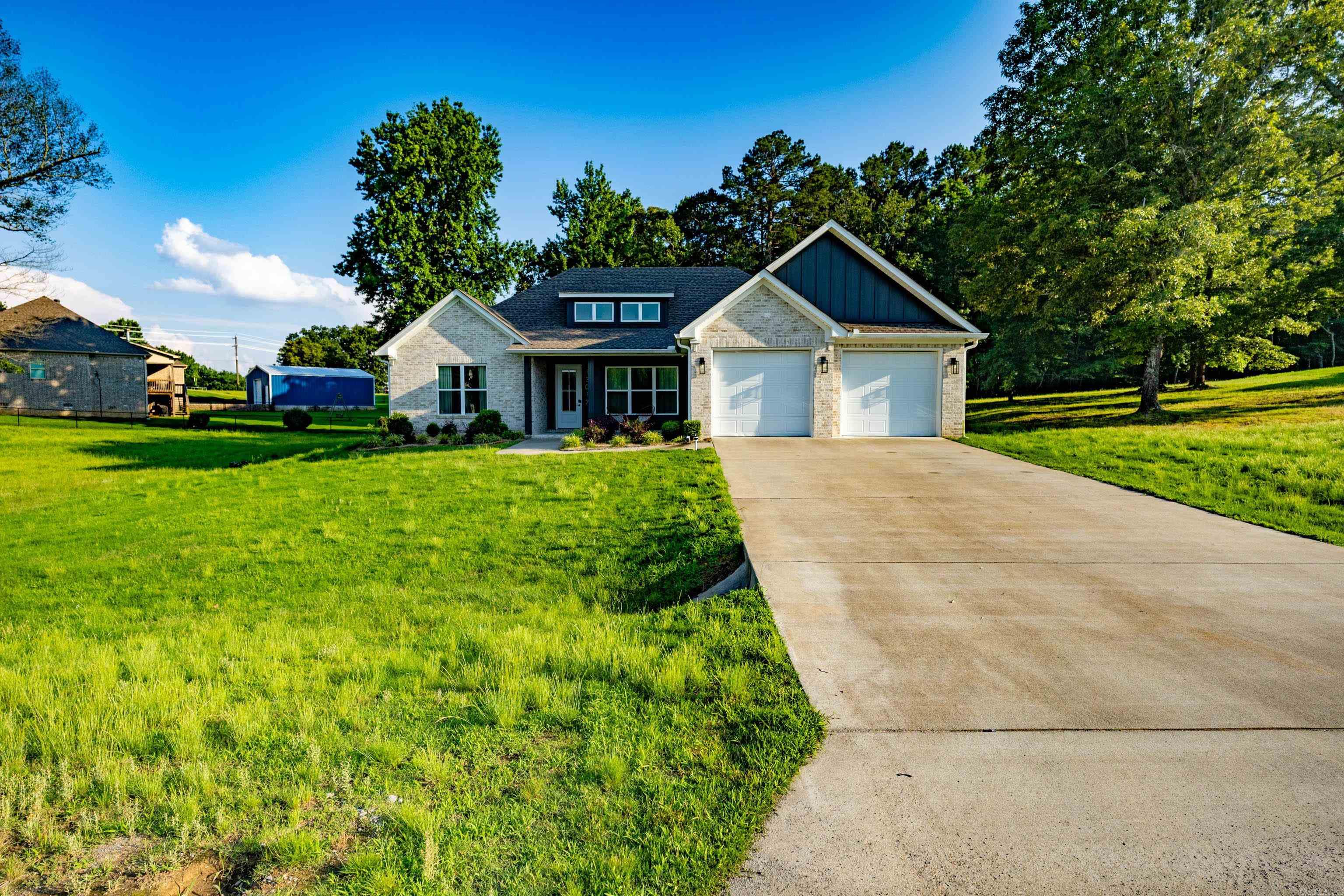 AVILLA HILLS - Residential