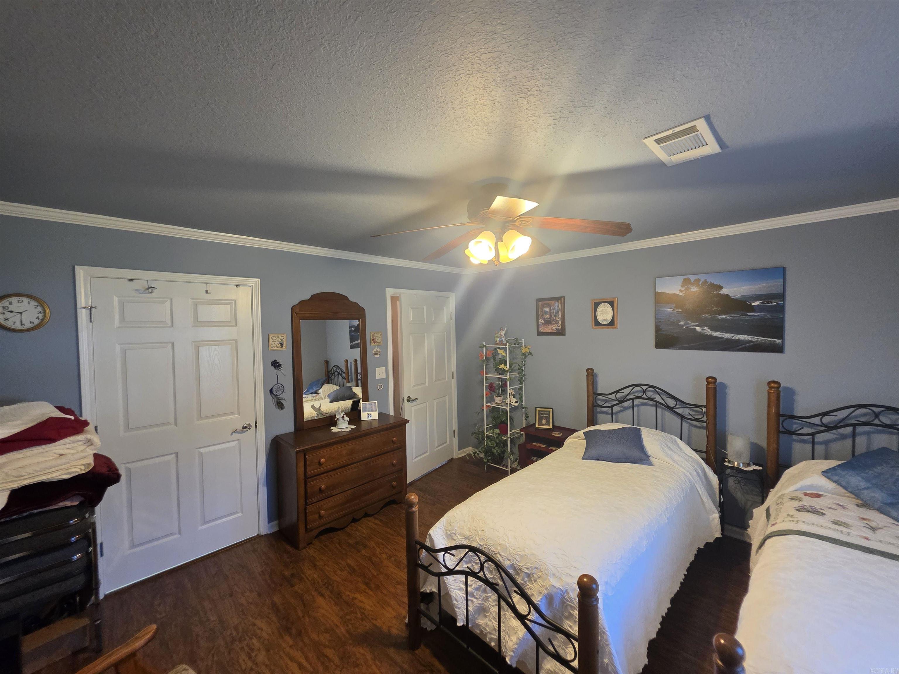 CARRIAGE HILL - Residential